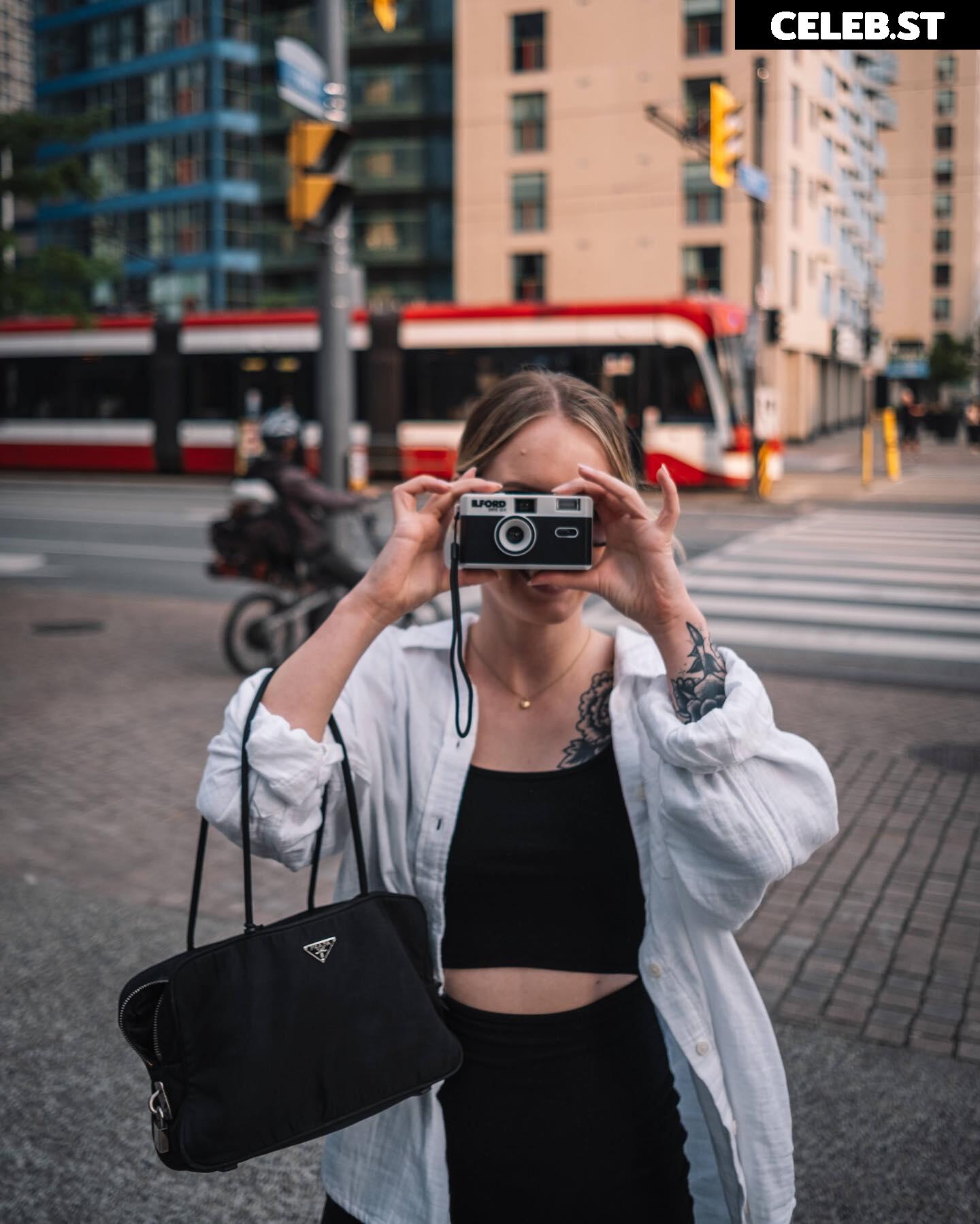 Sonja Reid aka OMGitsfirefoxx Image 3565231