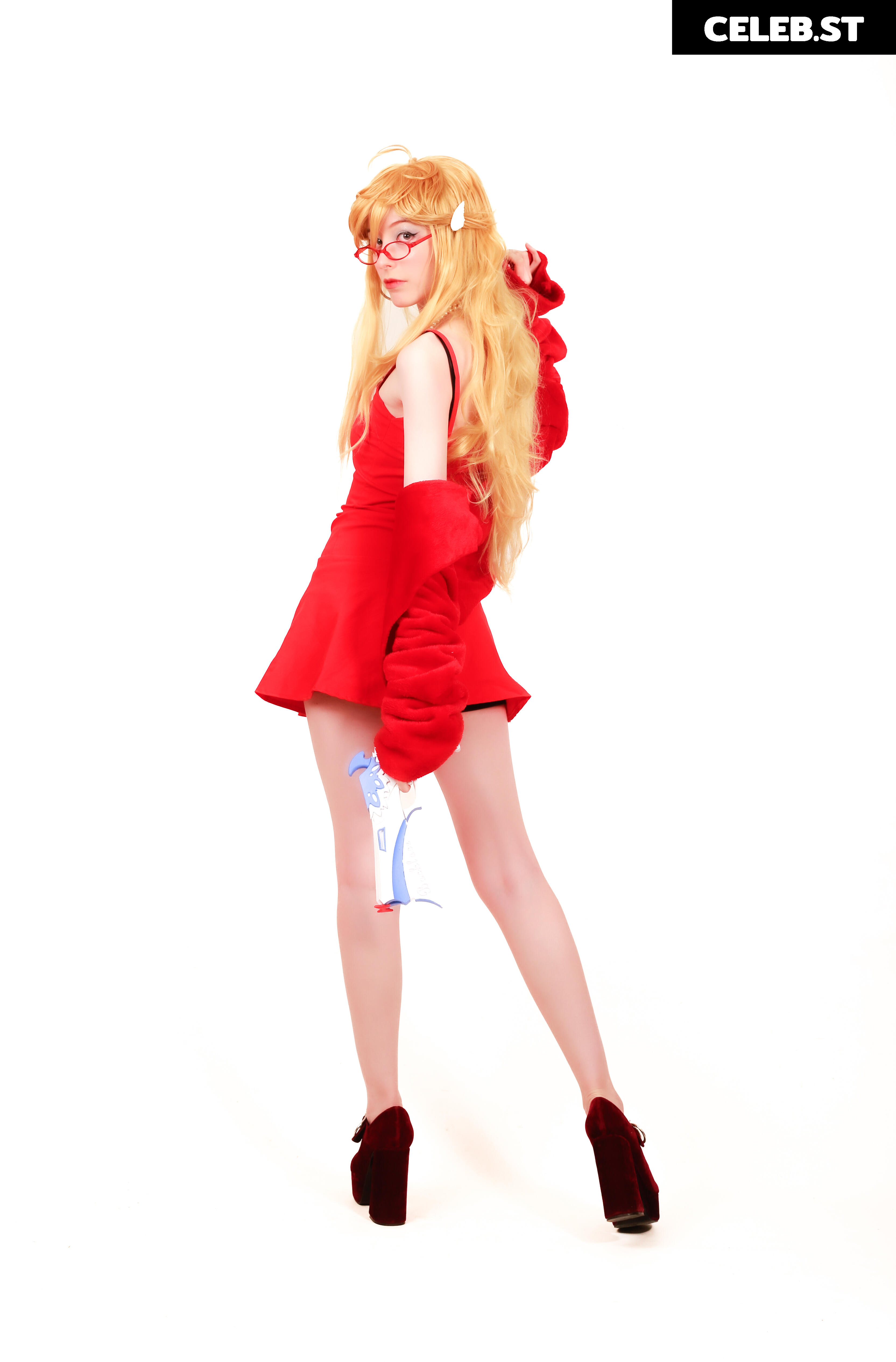 Kiki Glitter Cosplay Image 3565999