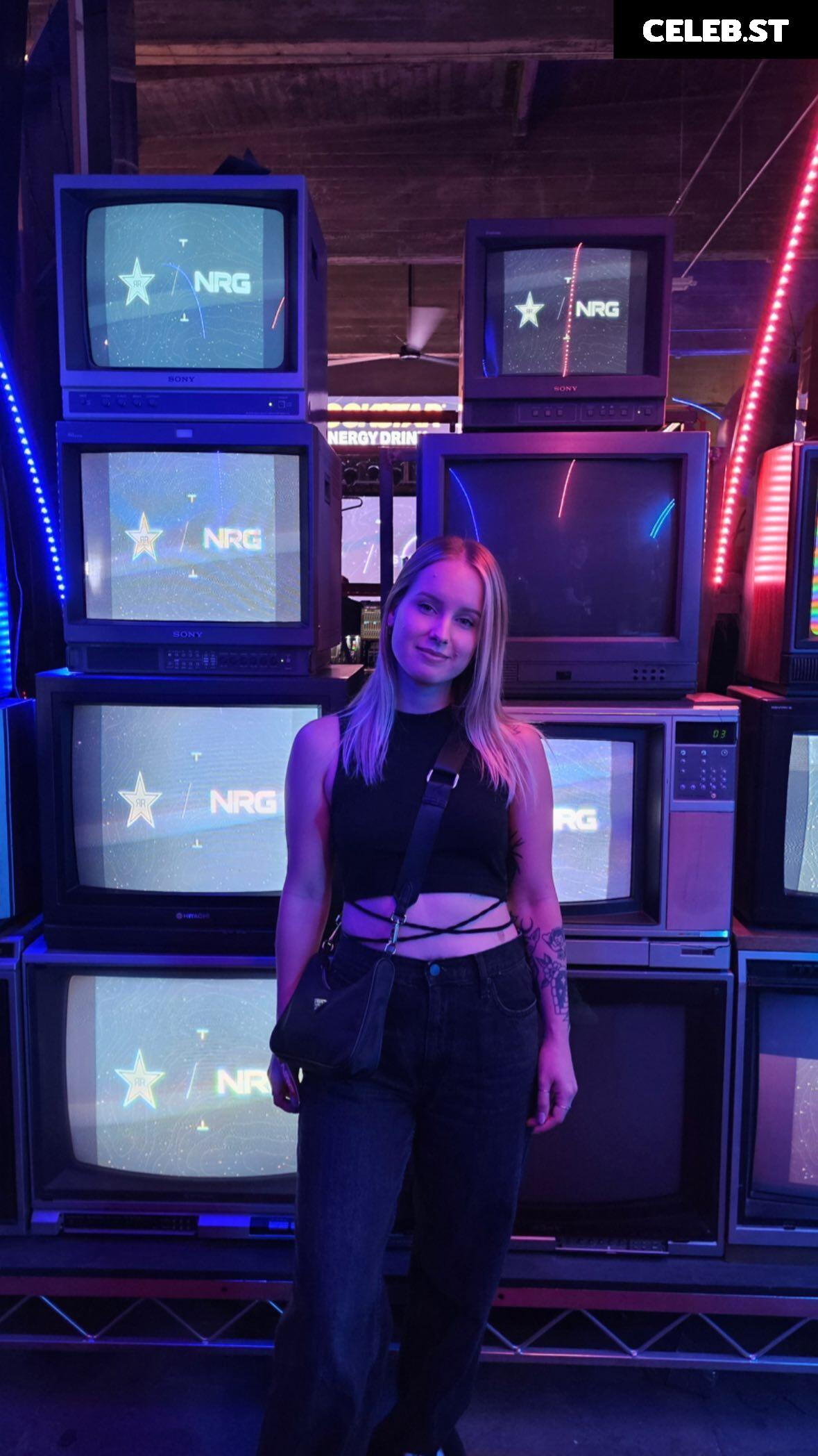 Sonja Reid aka OMGitsfirefoxx Image 3566501