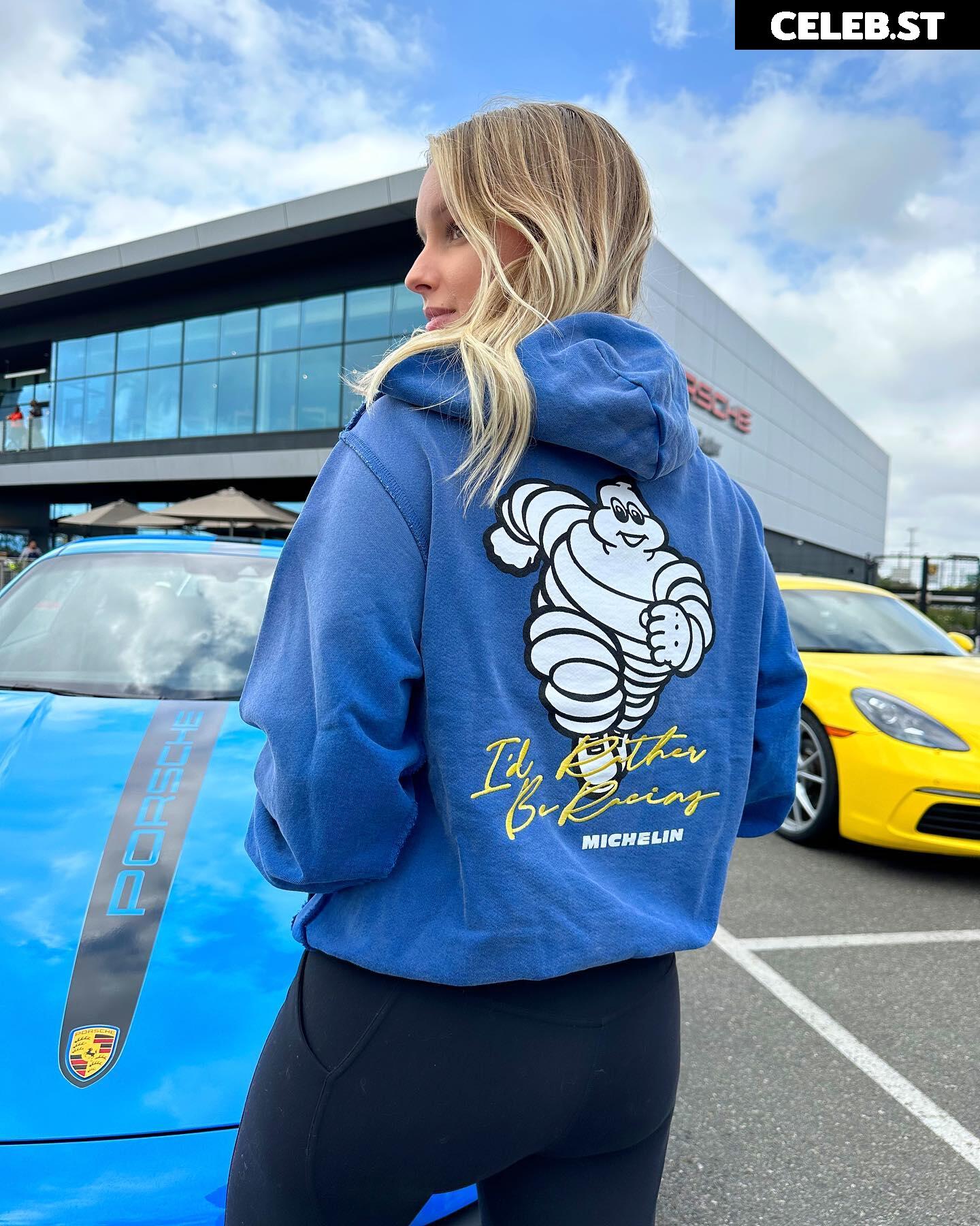 Sonja Reid aka OMGitsfirefoxx Image 3566426