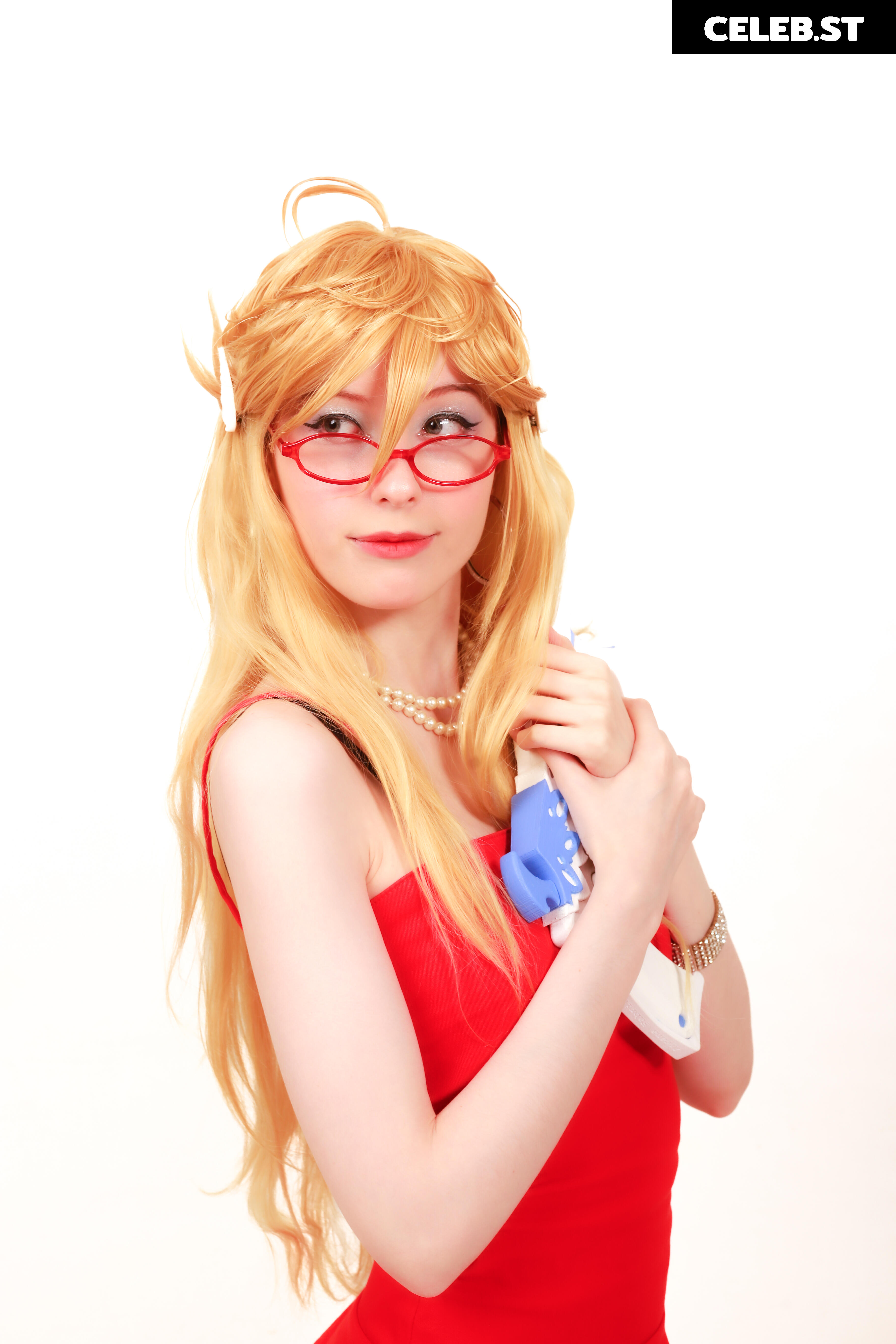 Kiki Glitter Cosplay Image 3566337