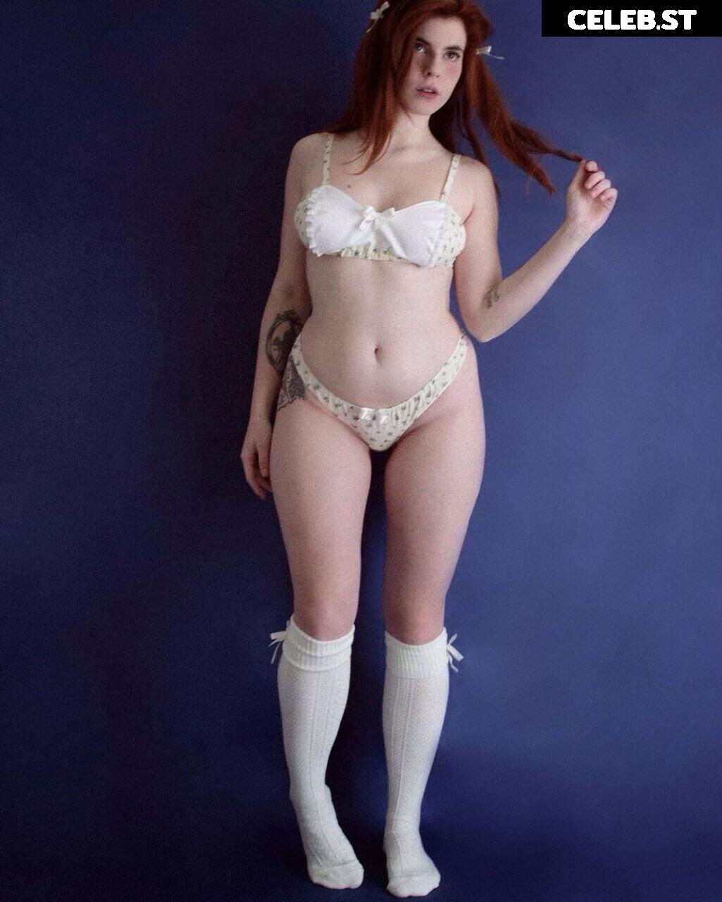 Lucilla Materazzi / Lucilla Jiggly Image 3566954