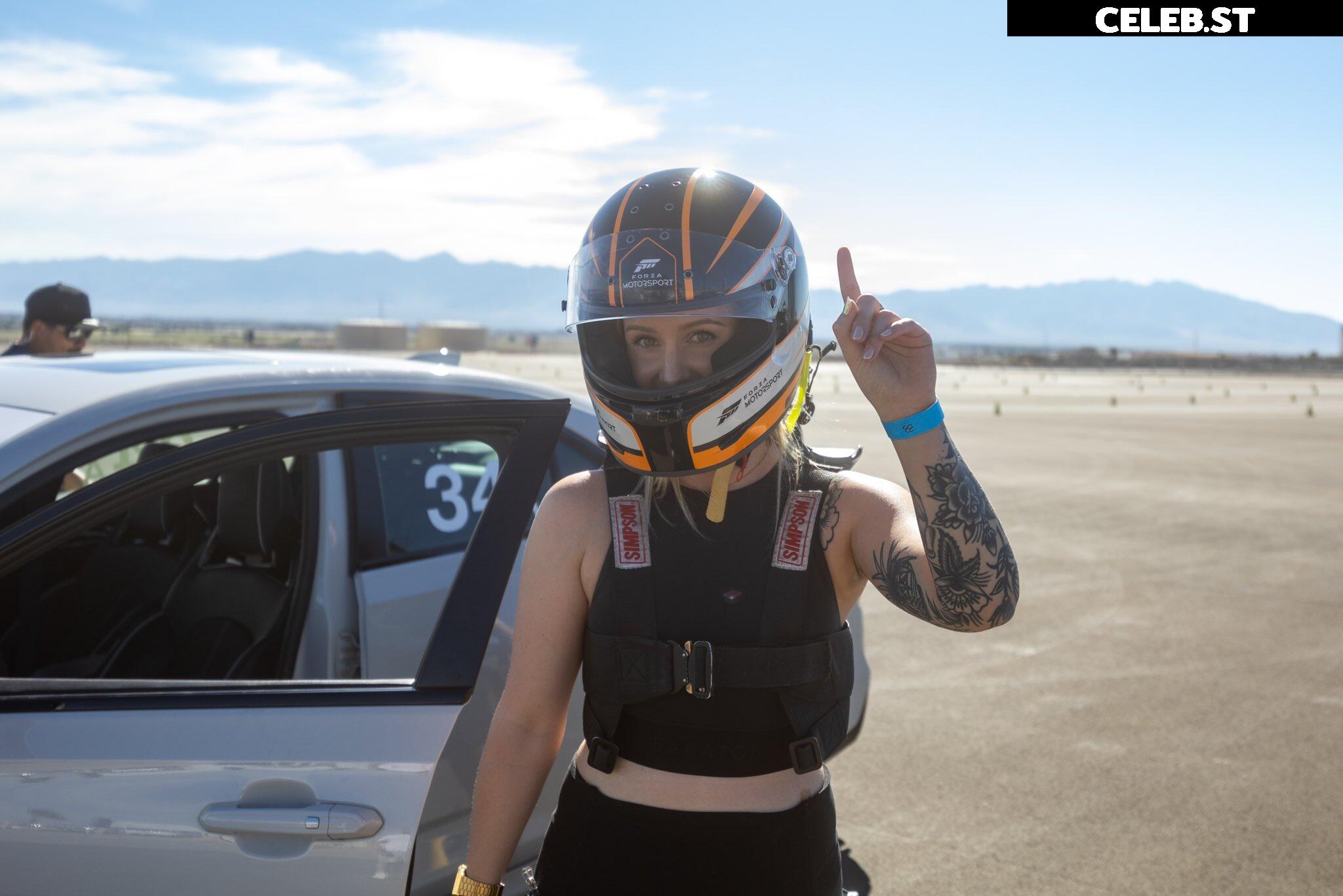 Sonja Reid aka OMGitsfirefoxx Image 3566968