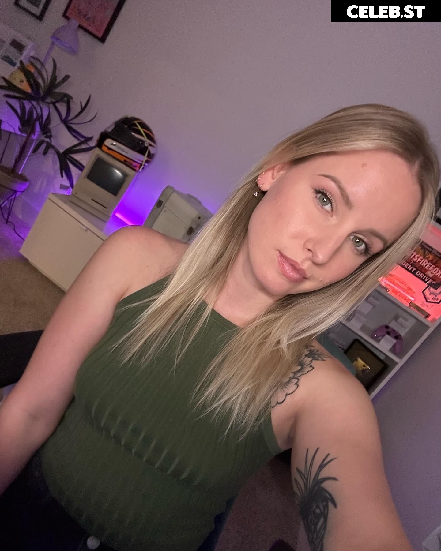 Sonja Reid aka OMGitsfirefoxx Image 3567461