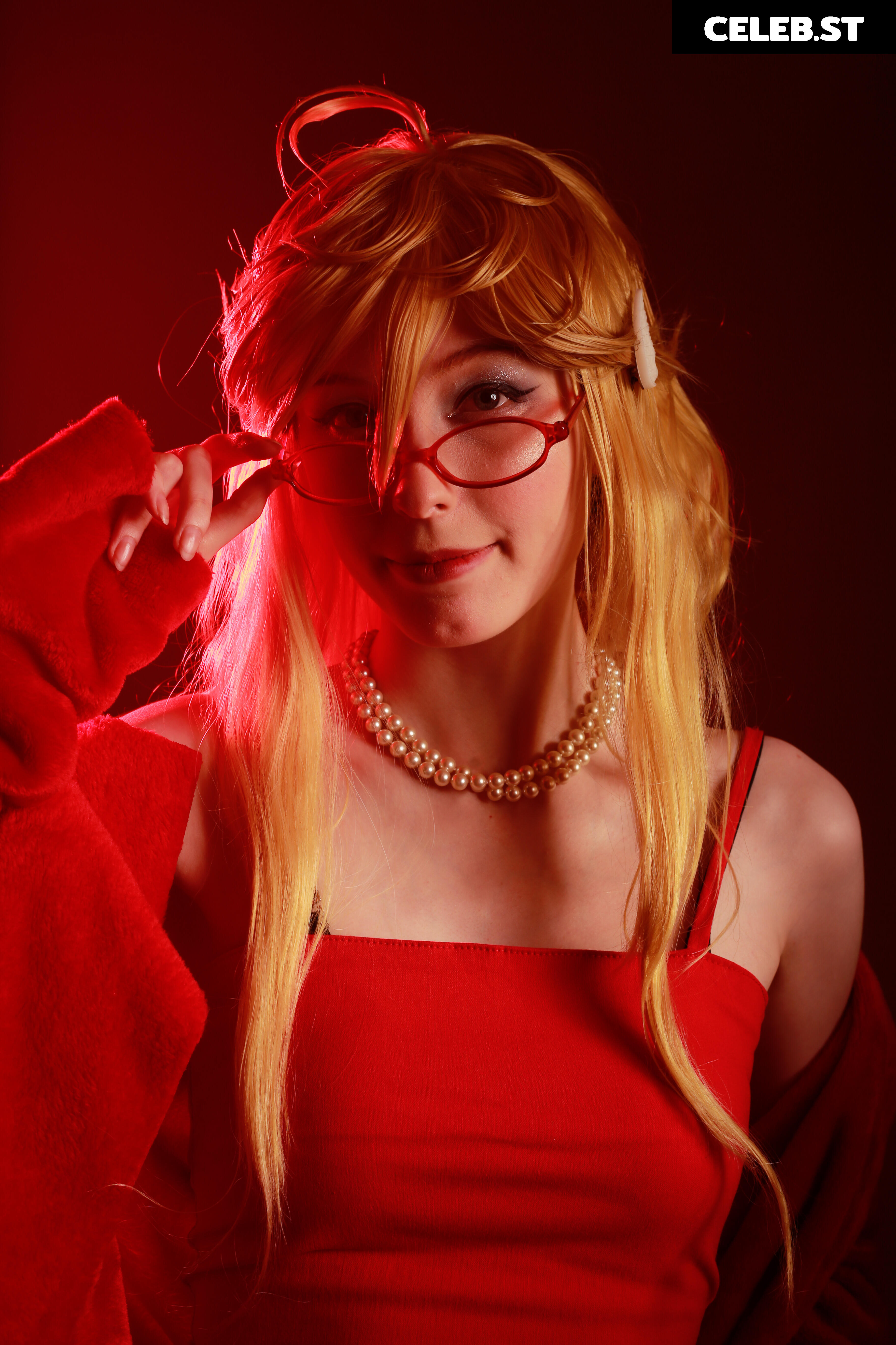Kiki Glitter Cosplay Image 3567796