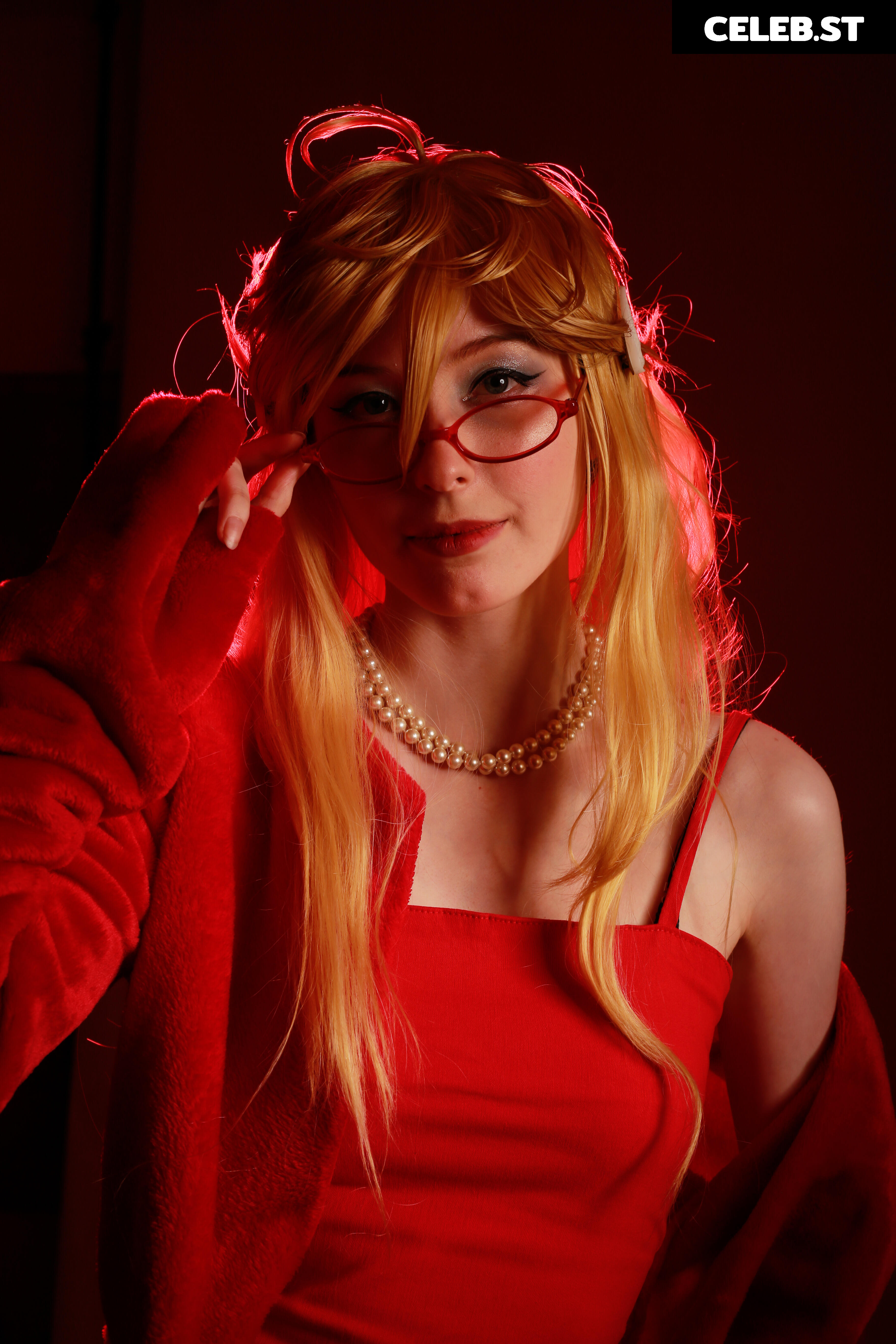 Kiki Glitter Cosplay Image 3567765