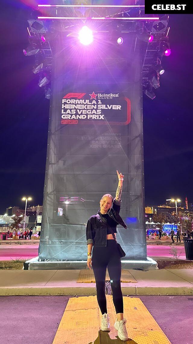 Sonja Reid aka OMGitsfirefoxx Image 3567723