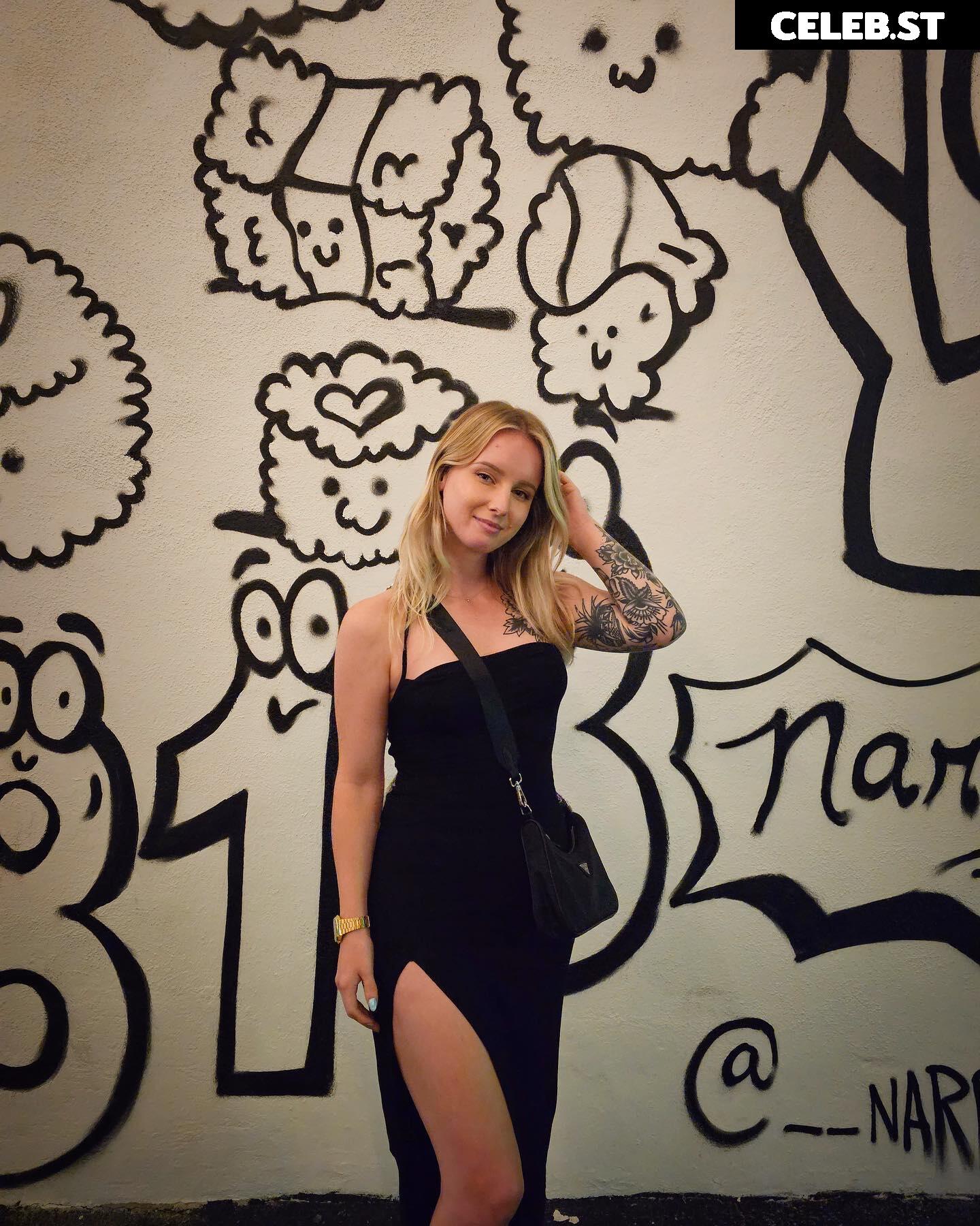 Sonja Reid aka OMGitsfirefoxx Image 3567188