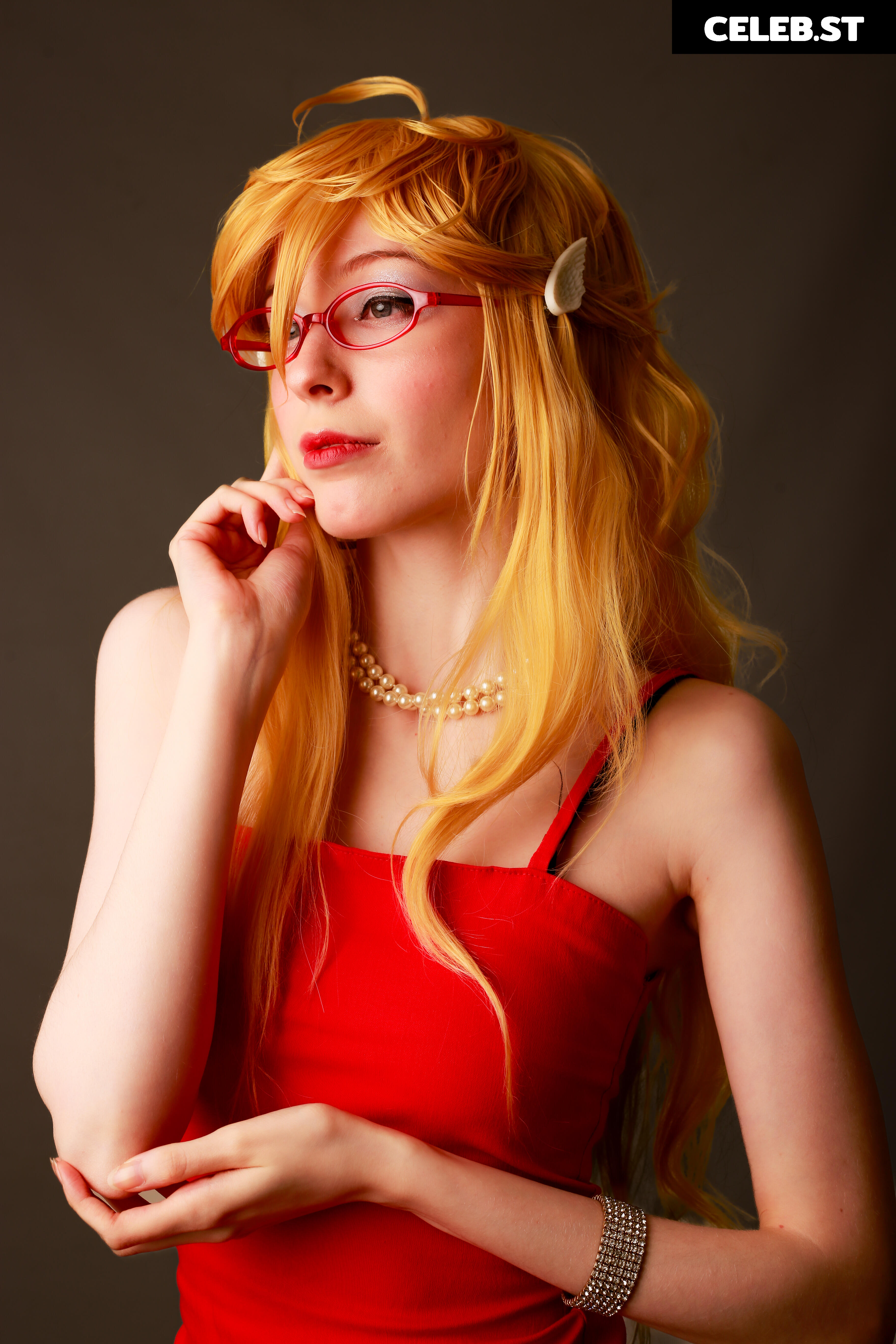 Kiki Glitter Cosplay Image 3567291