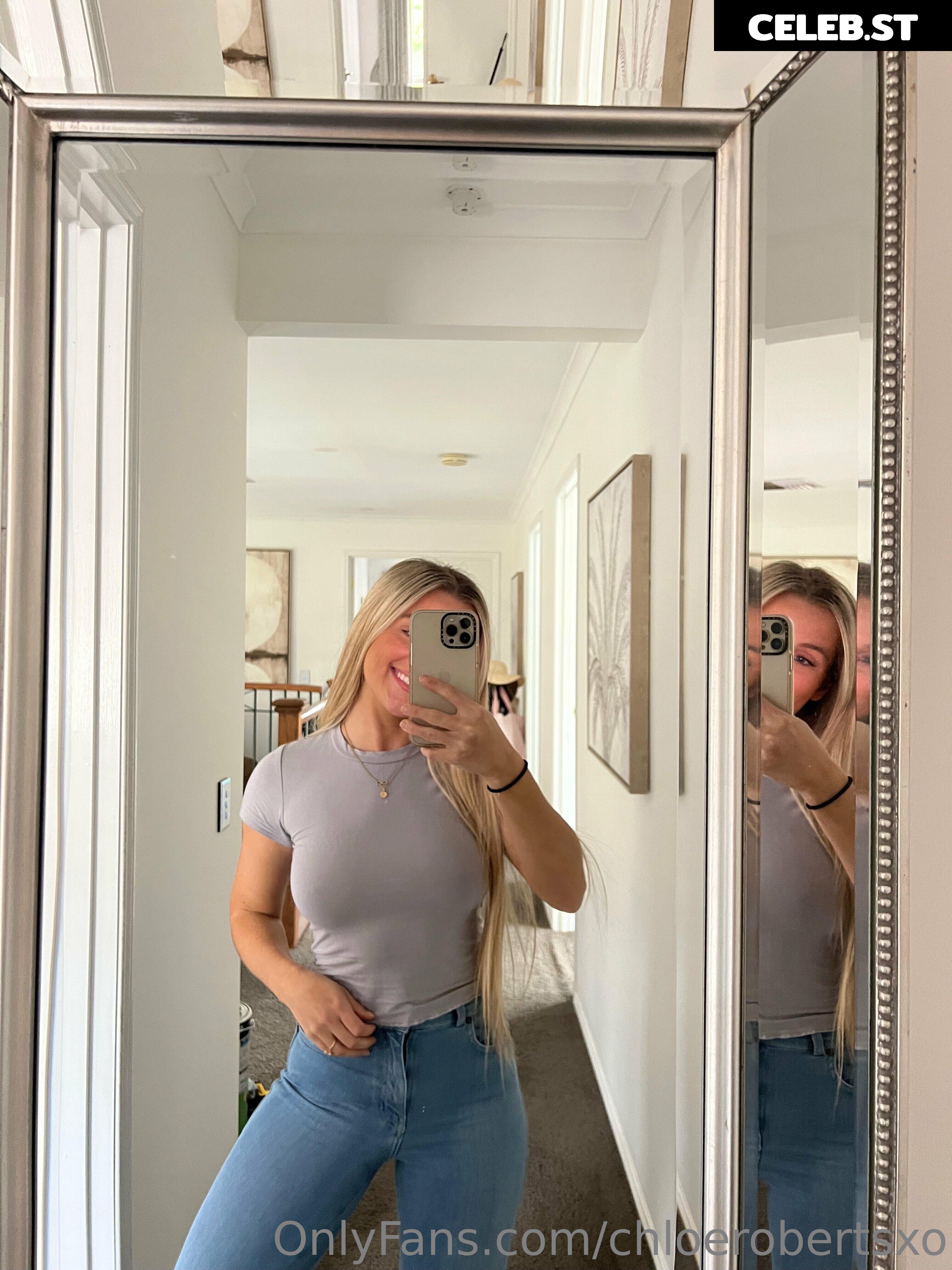 Cassie and Chloe Roberts Image 3564866