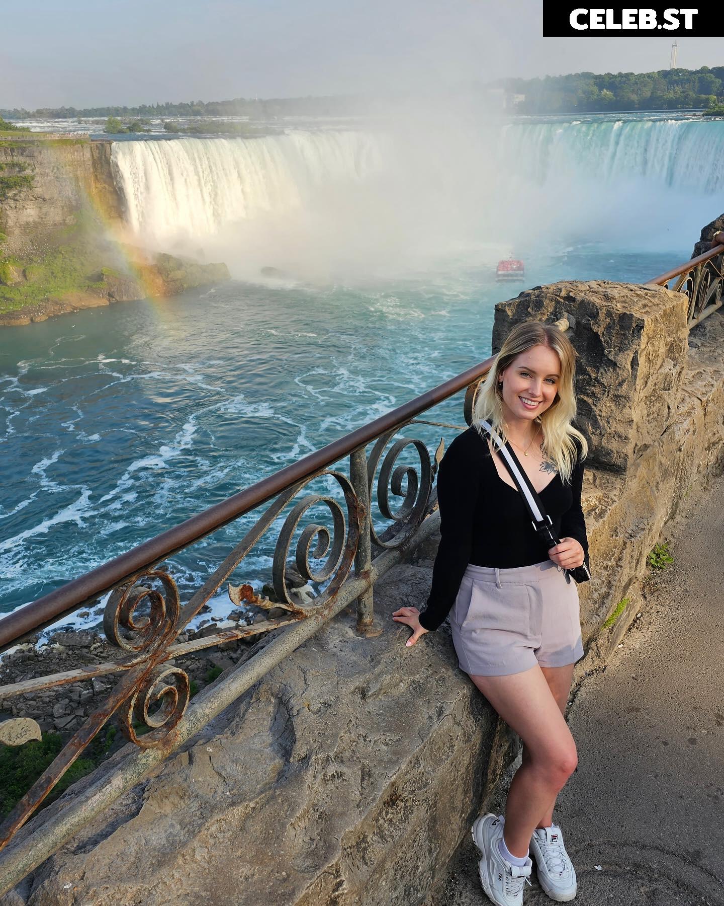 Sonja Reid aka OMGitsfirefoxx Image 3564822