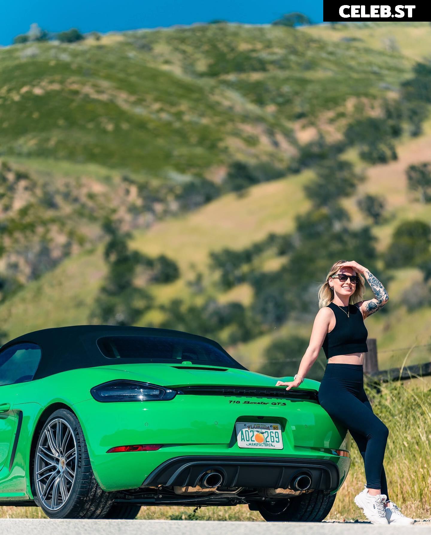 Sonja Reid aka OMGitsfirefoxx Image 3564780