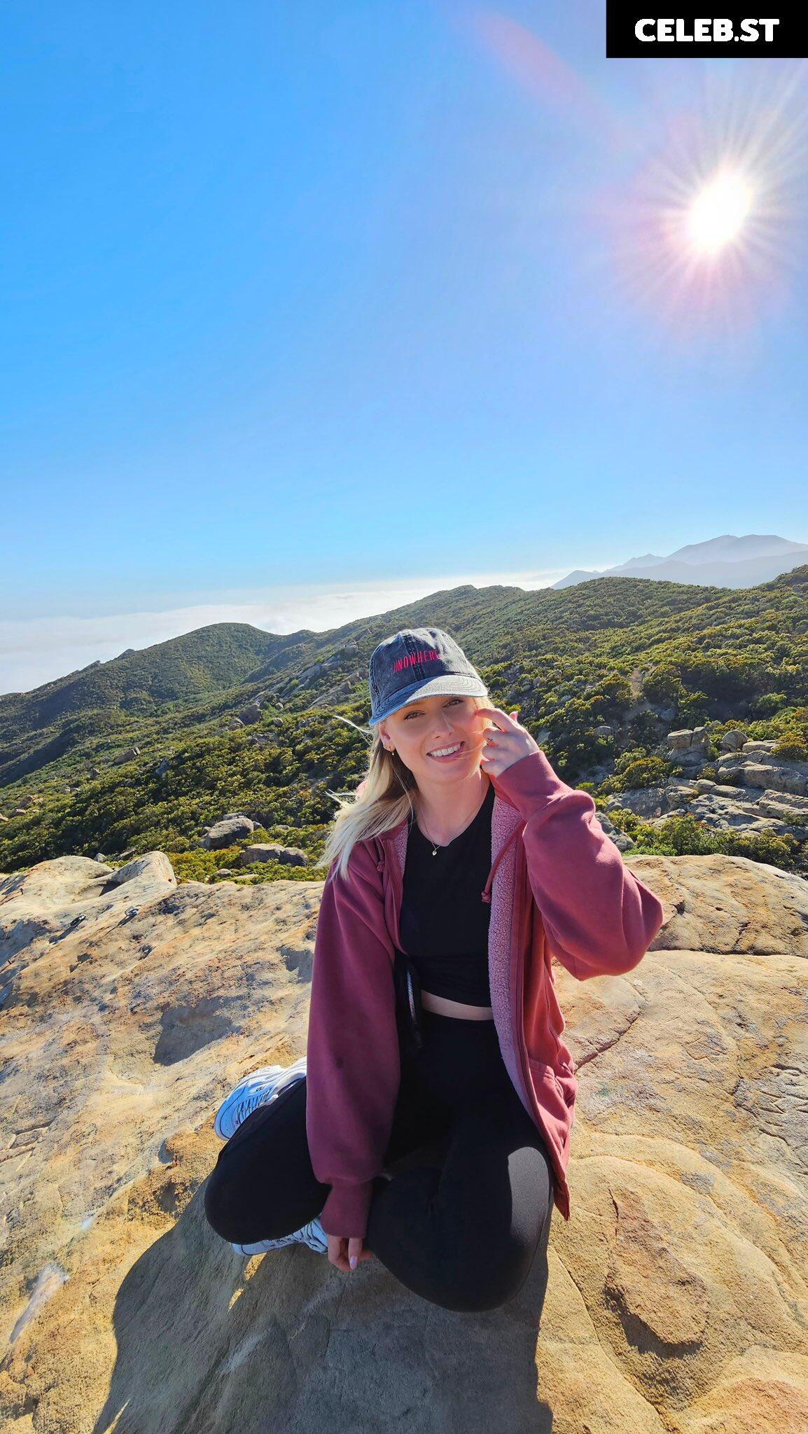 Sonja Reid aka OMGitsfirefoxx Image 3564768