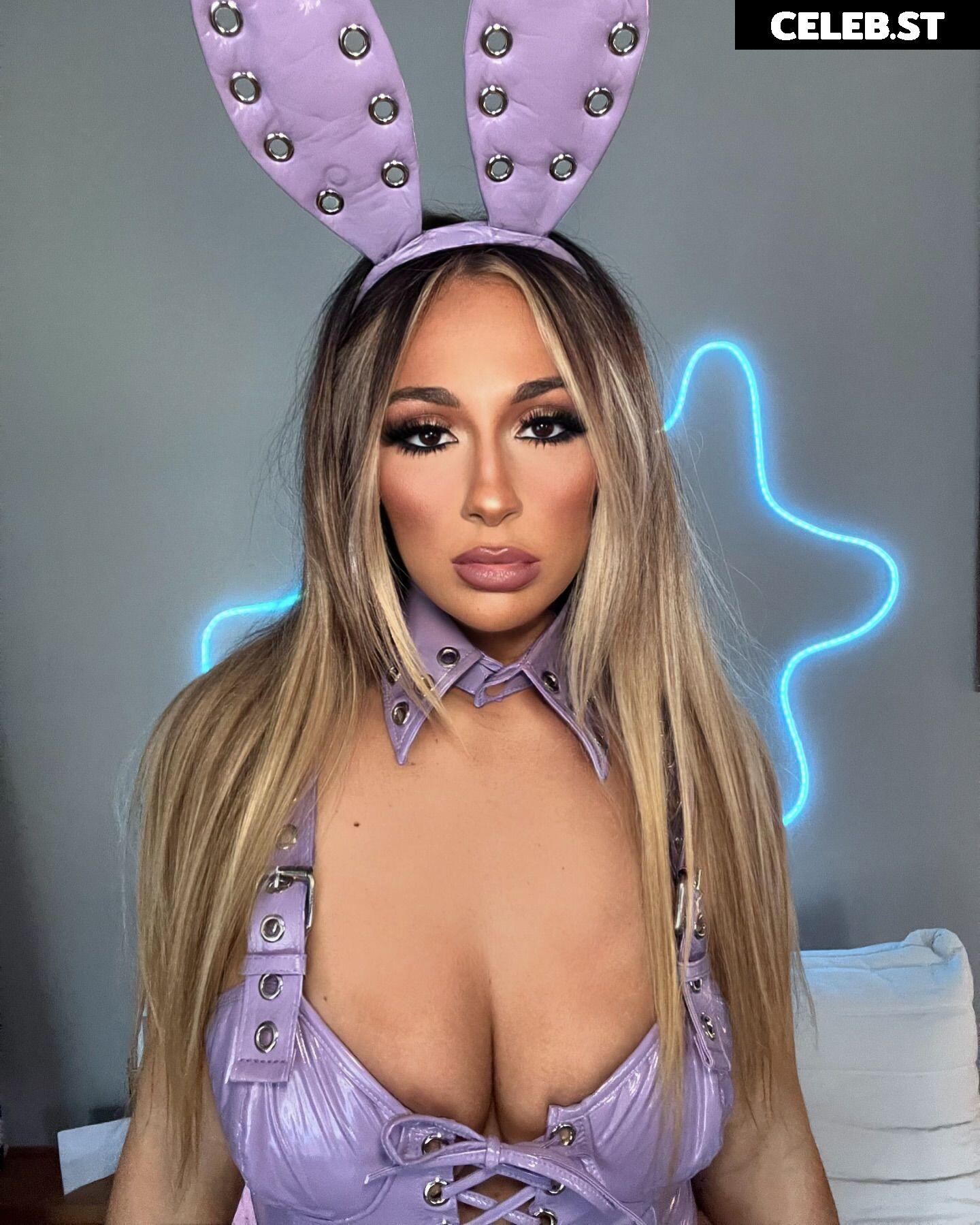 Megan Bayne Image 3564660