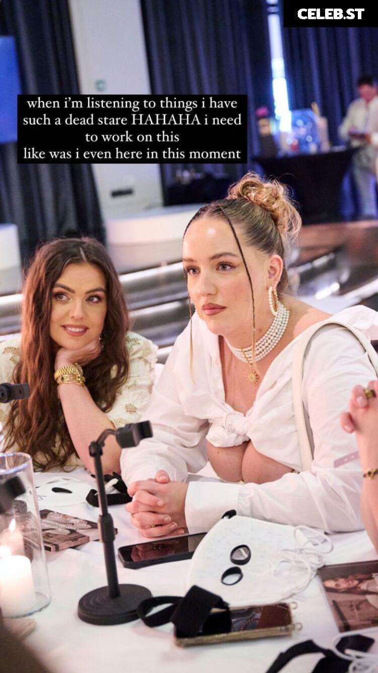 Joann van den Herik joannvdherik Image 3561508