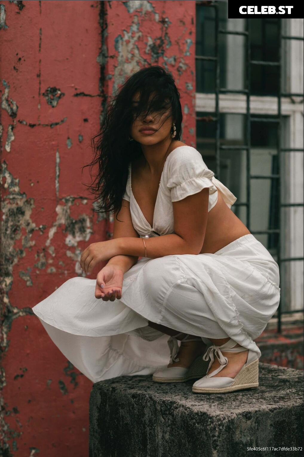 Julia Kelly Image 3561409