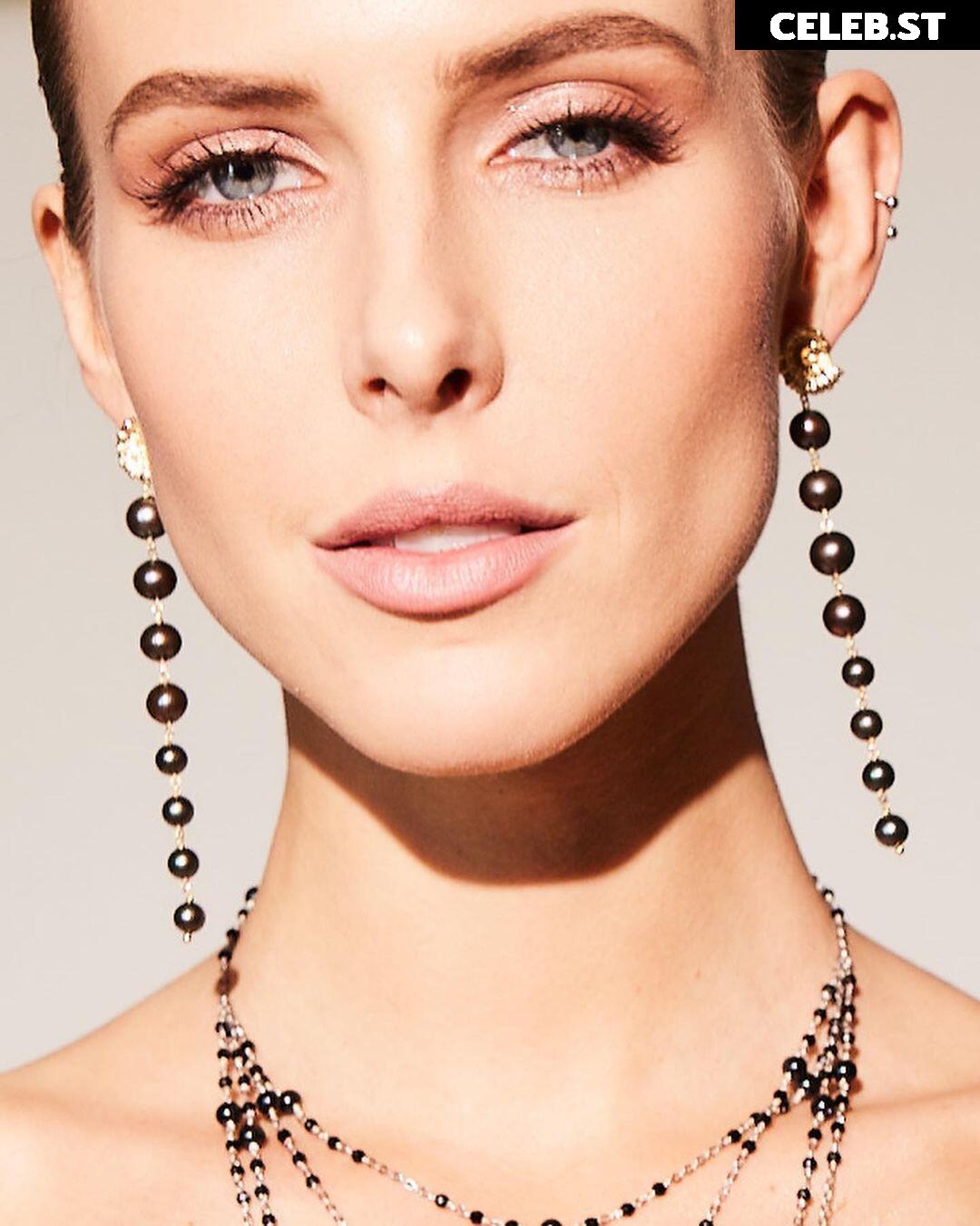 Oxana Streltsova Image 3561912