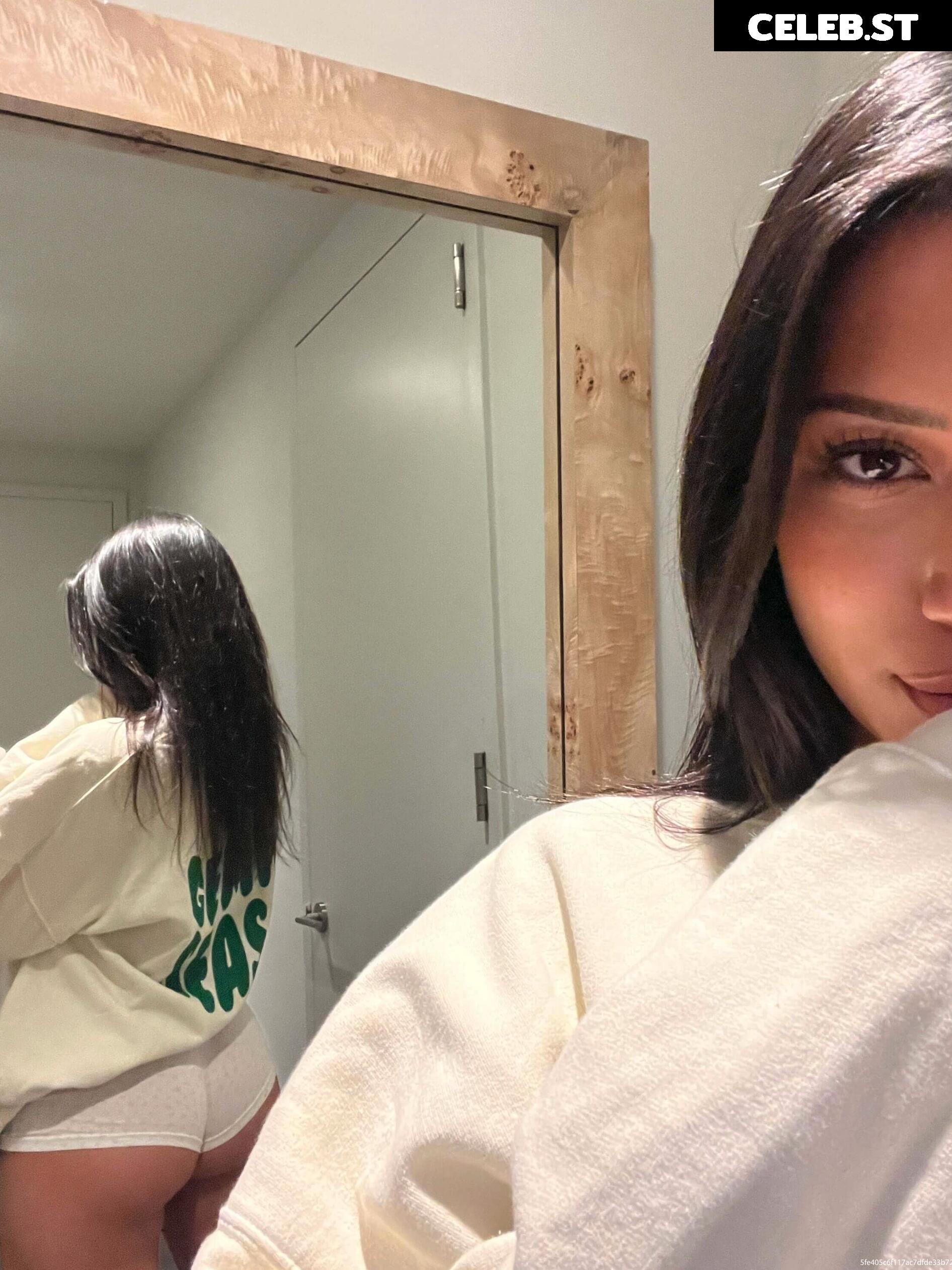 Julia Kelly Image 3562894