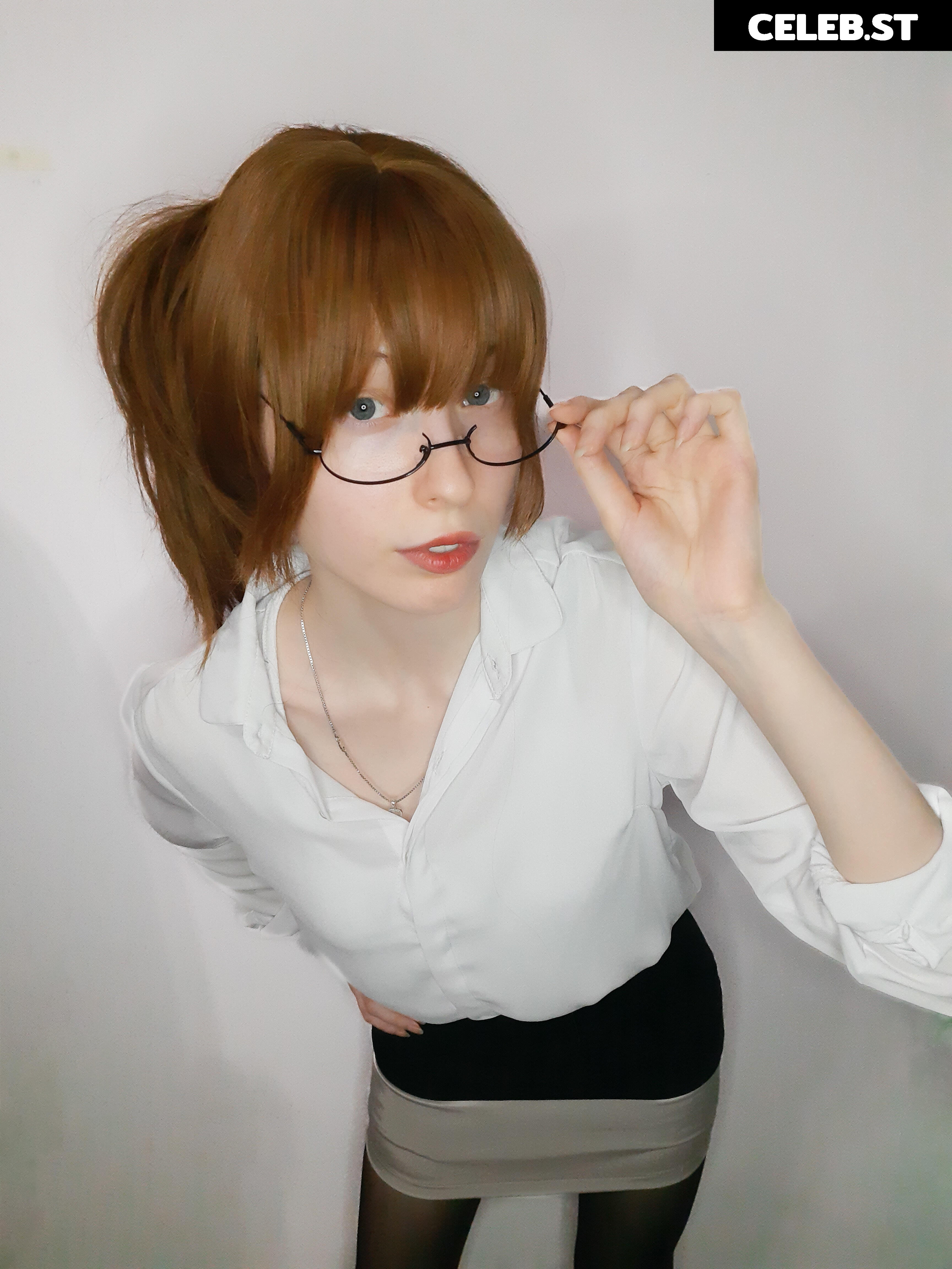 Kiki Glitter Cosplay Image 3562812