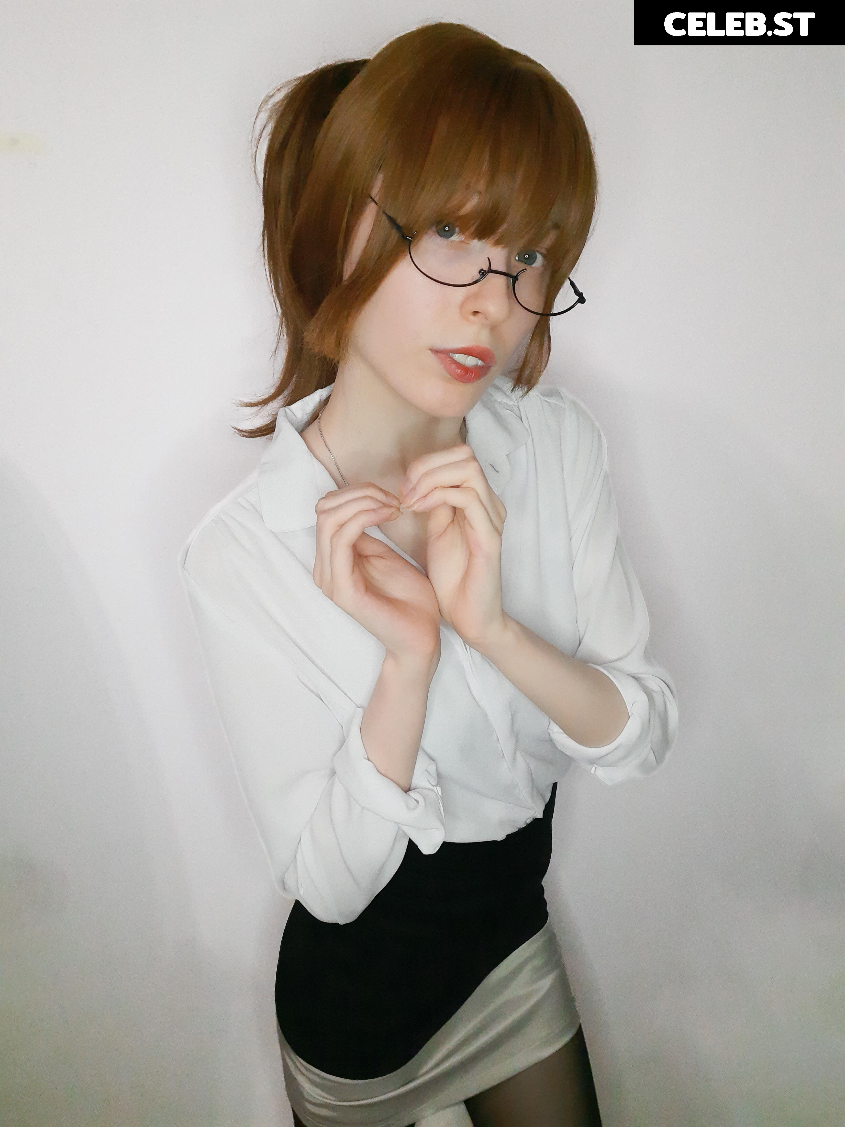 Kiki Glitter Cosplay Image 3562640