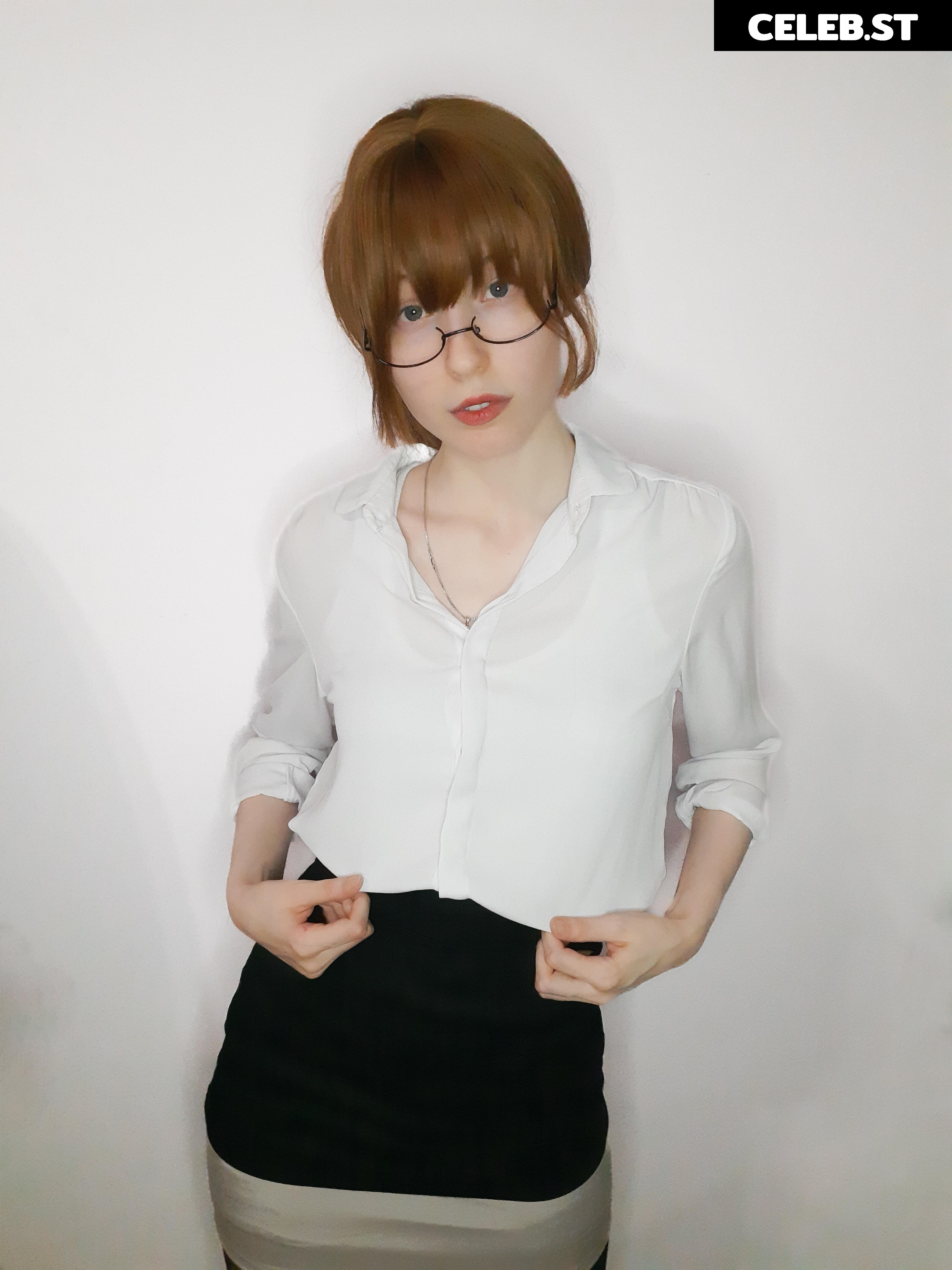 Kiki Glitter Cosplay Image 3562160