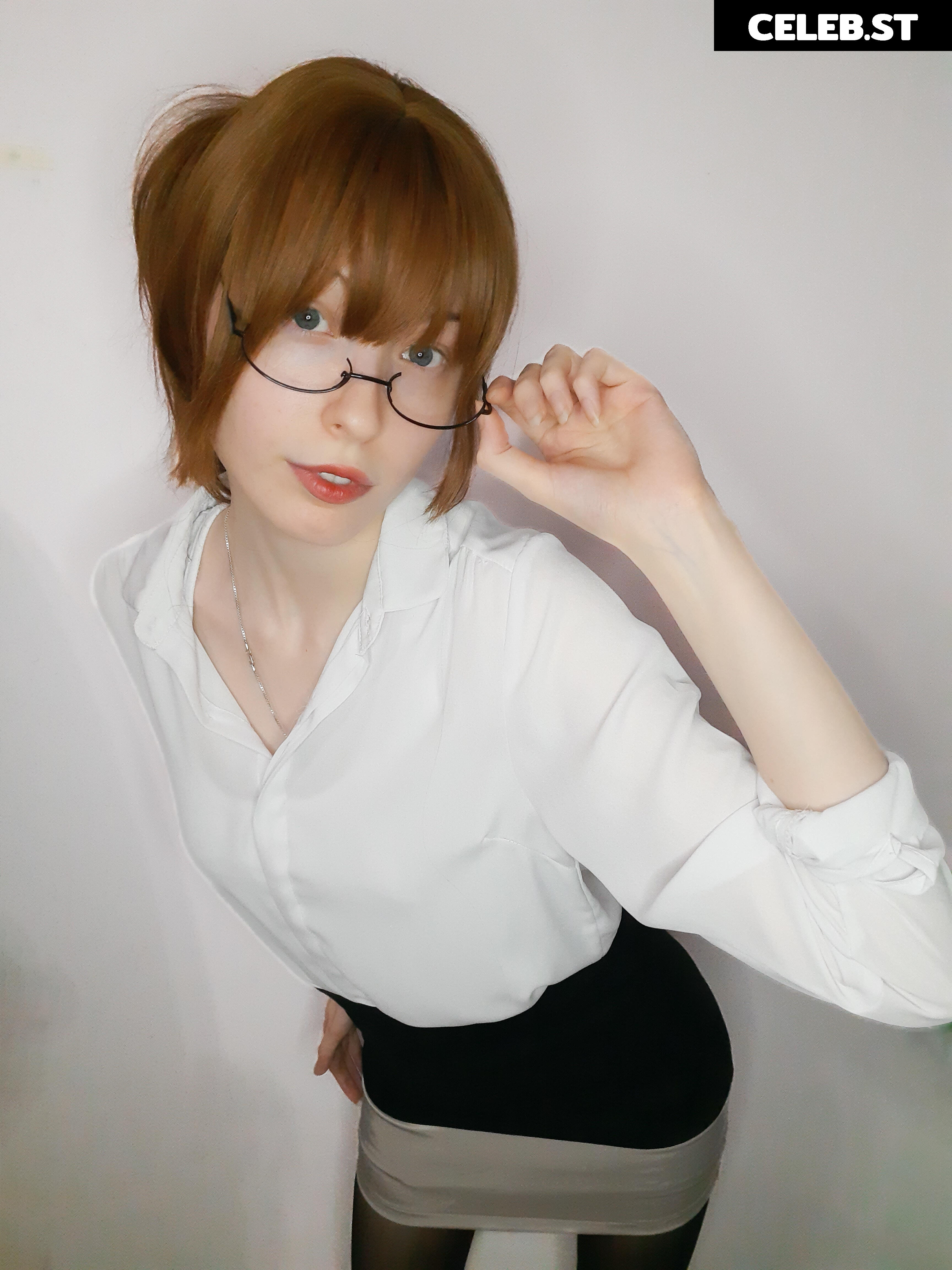 Kiki Glitter Cosplay Image 3562935