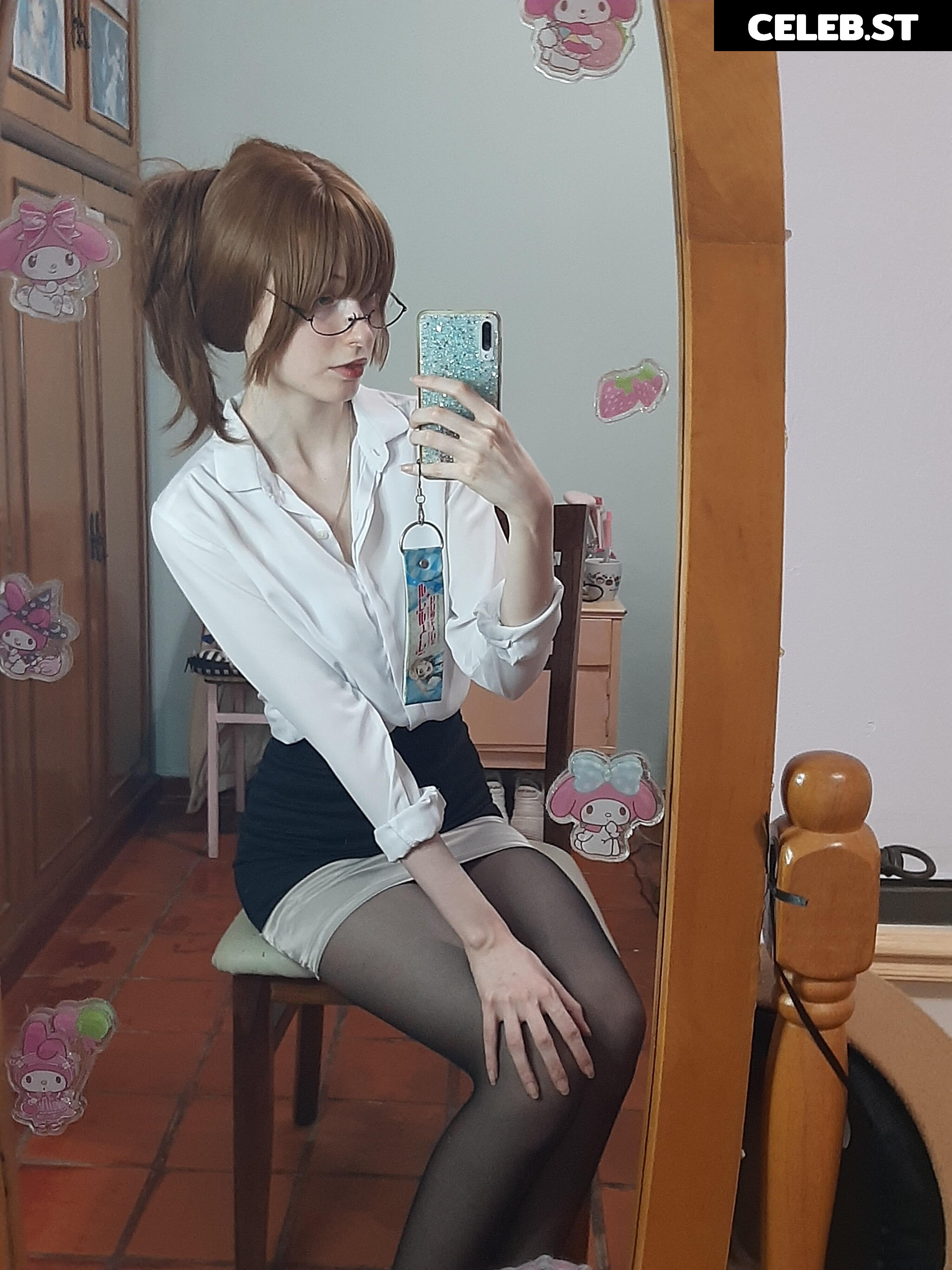 Kiki Glitter Cosplay Image 3563486