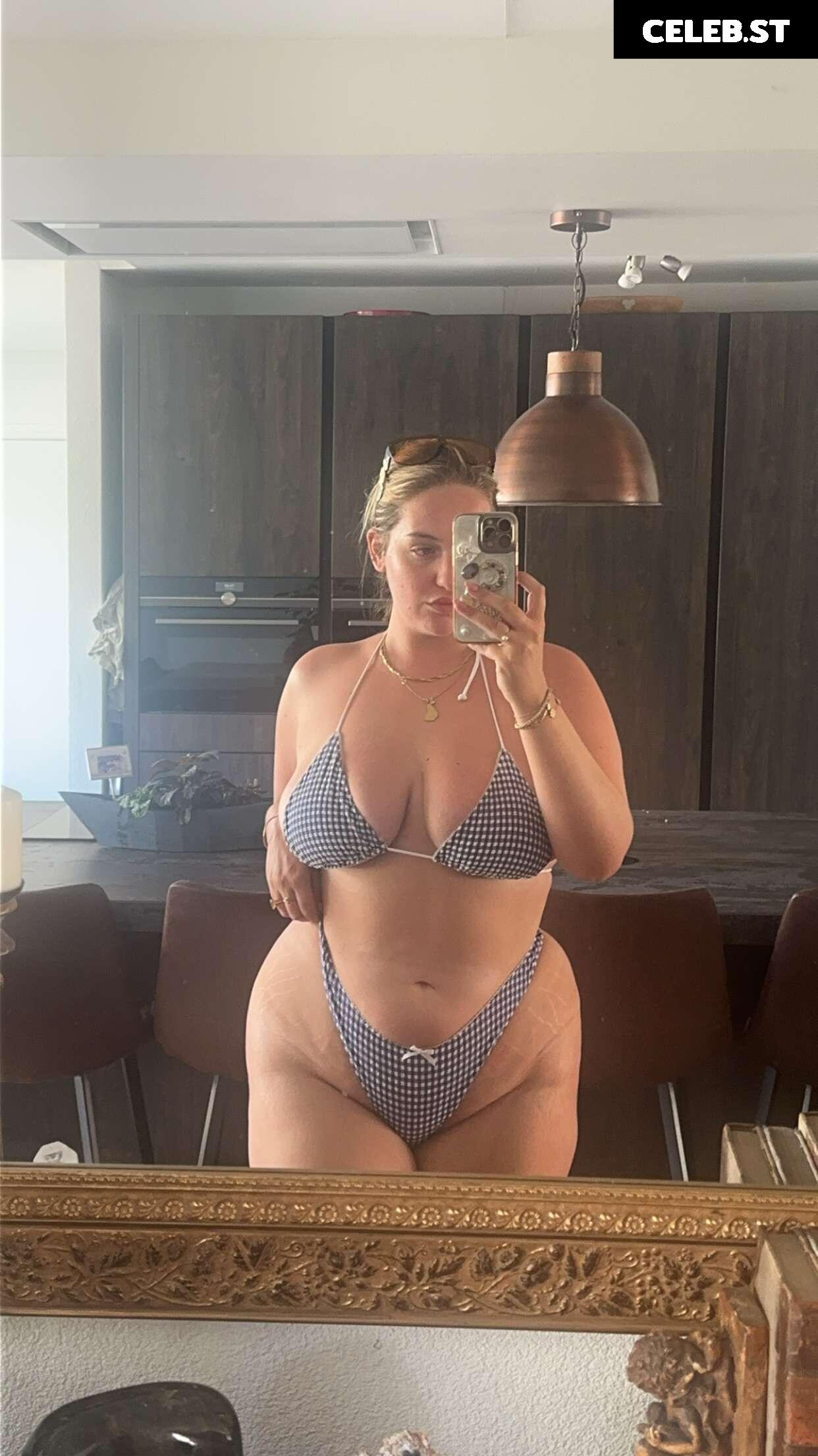 Joann van den Herik joannvdherik Image 3563734