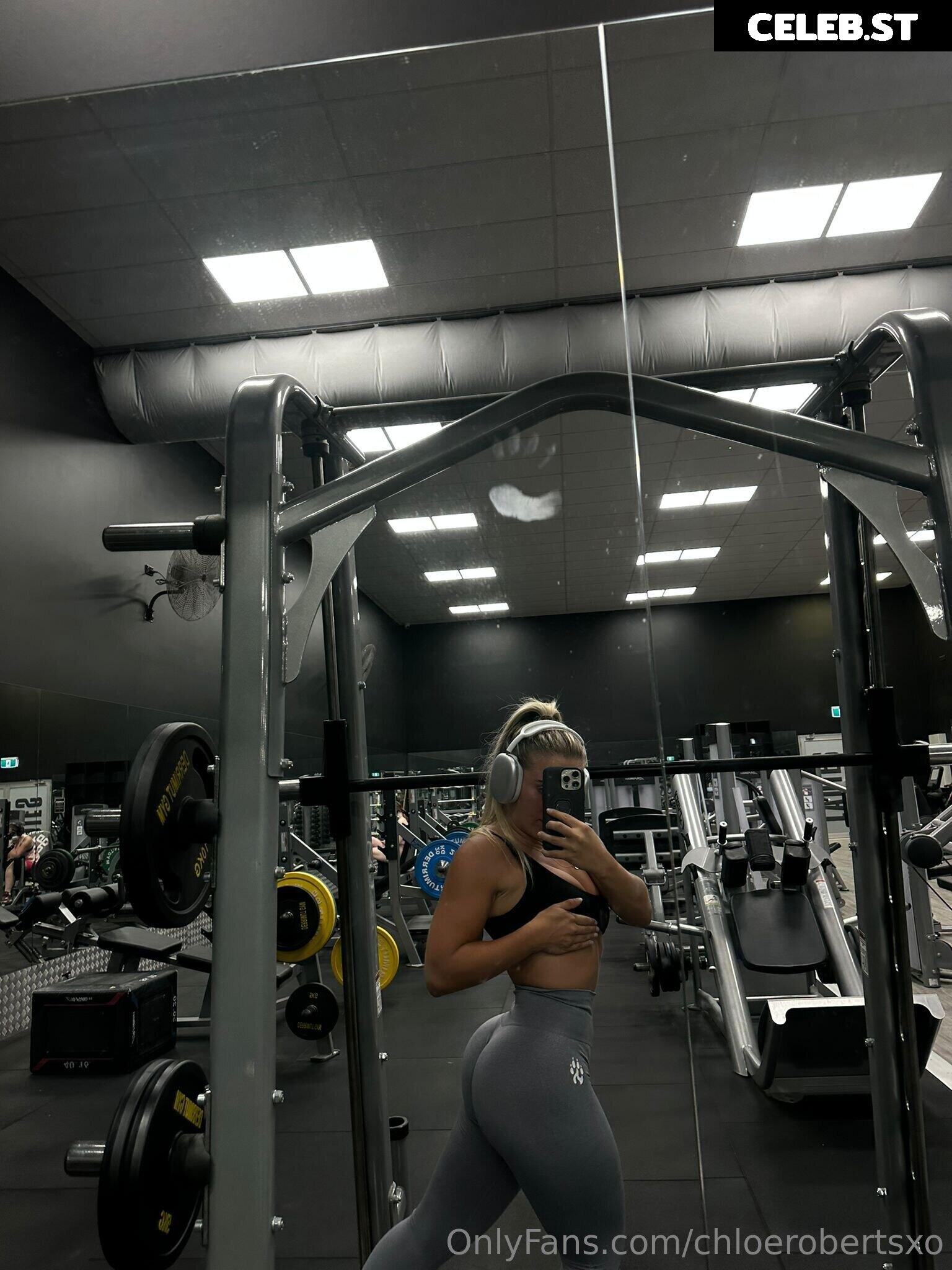 Cassie and Chloe Roberts Image 3560865