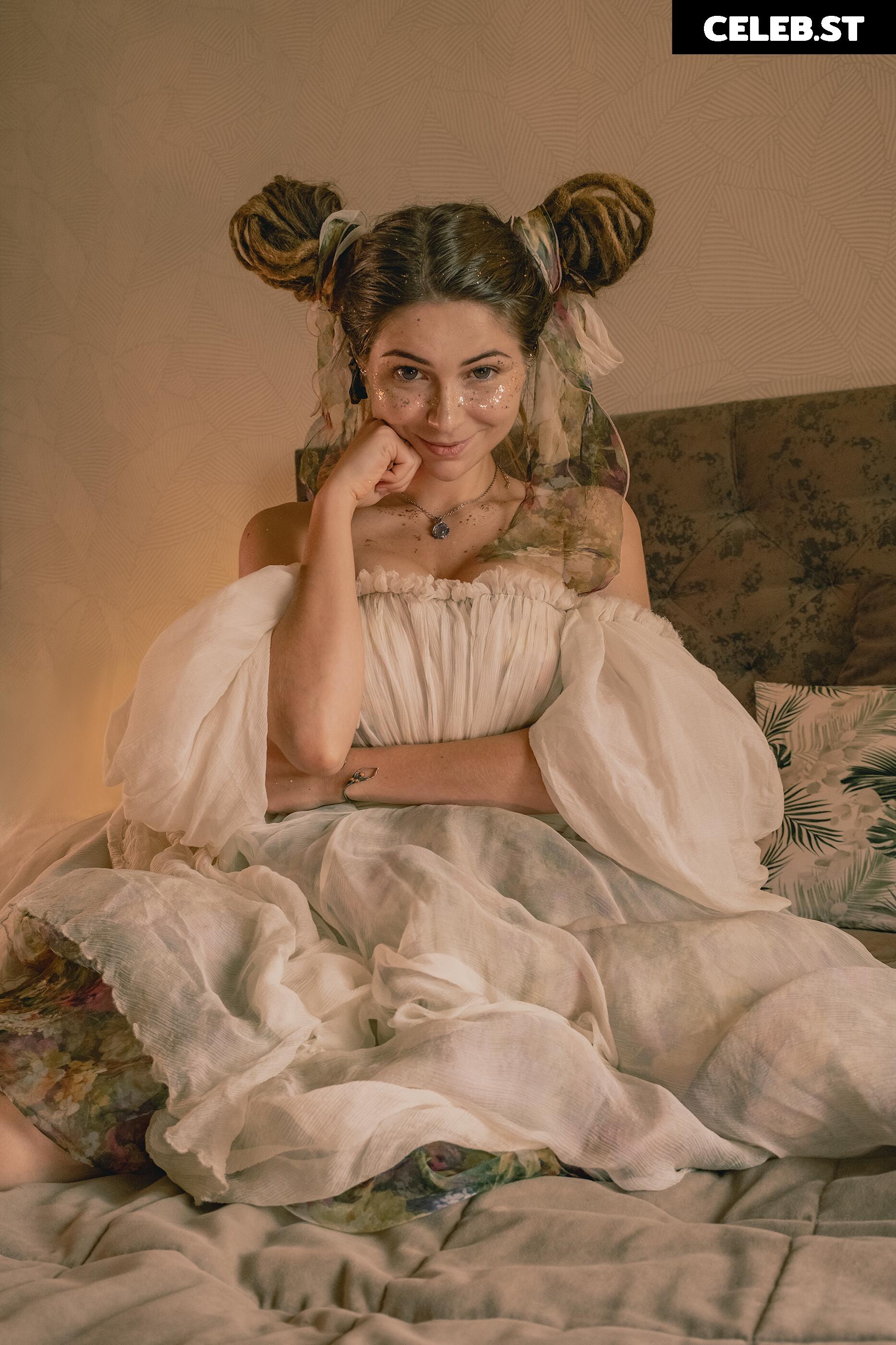 Nancy PlayBetter Image 3560651