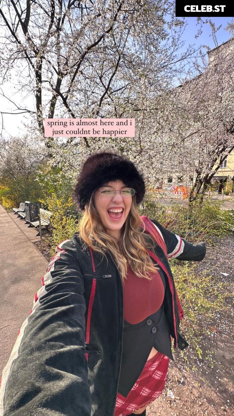 Joann van den Herik joannvdherik Image 3560654