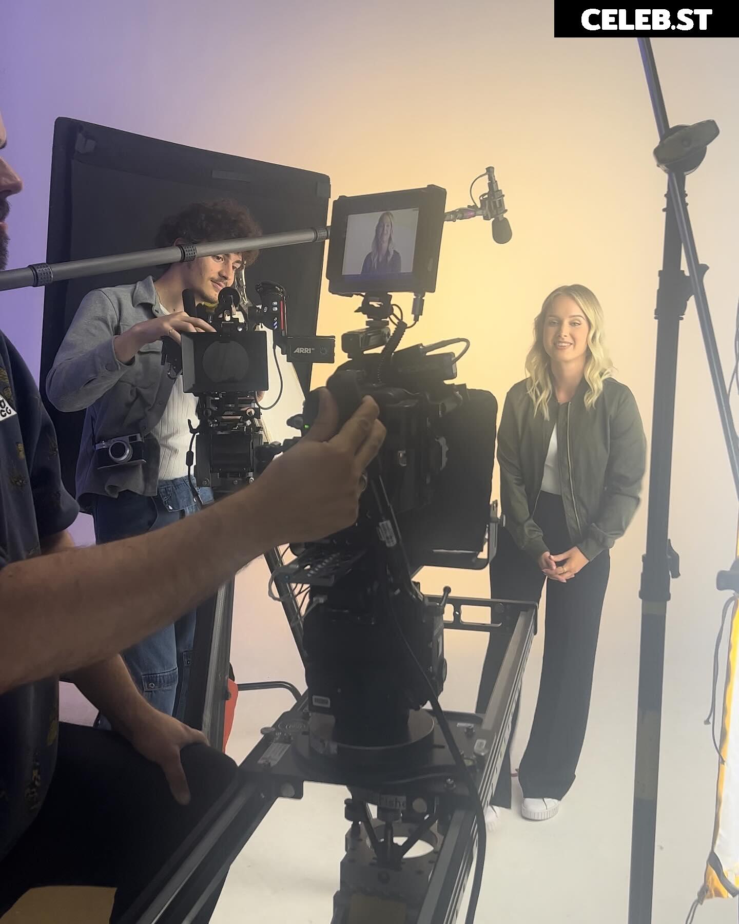 Sonja Reid aka OMGitsfirefoxx Image 3569610