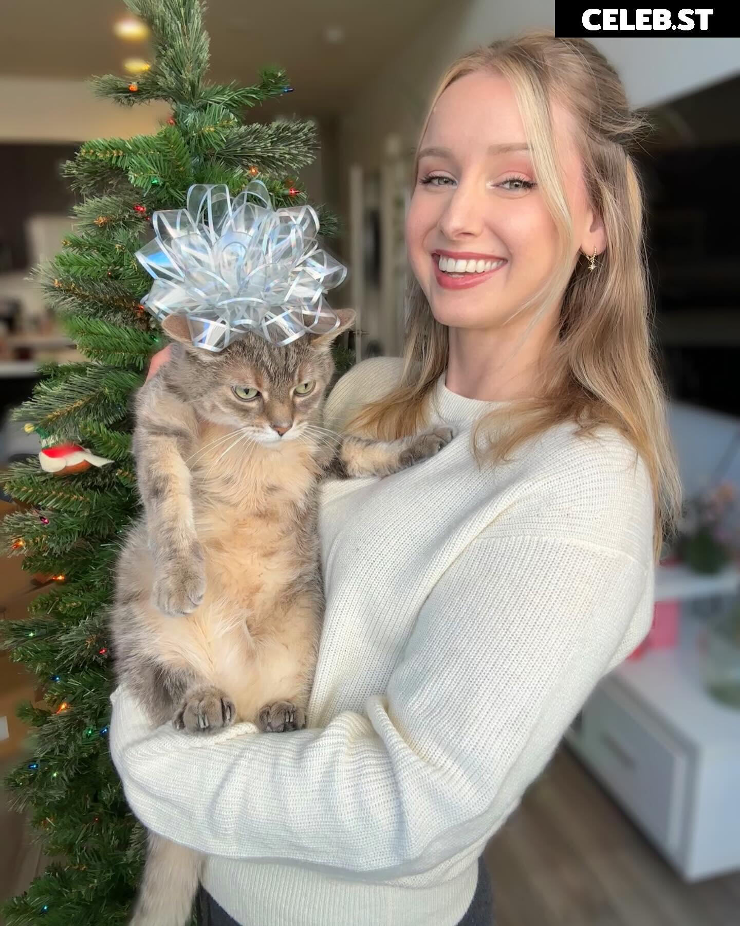 Sonja Reid aka OMGitsfirefoxx Image 3569395