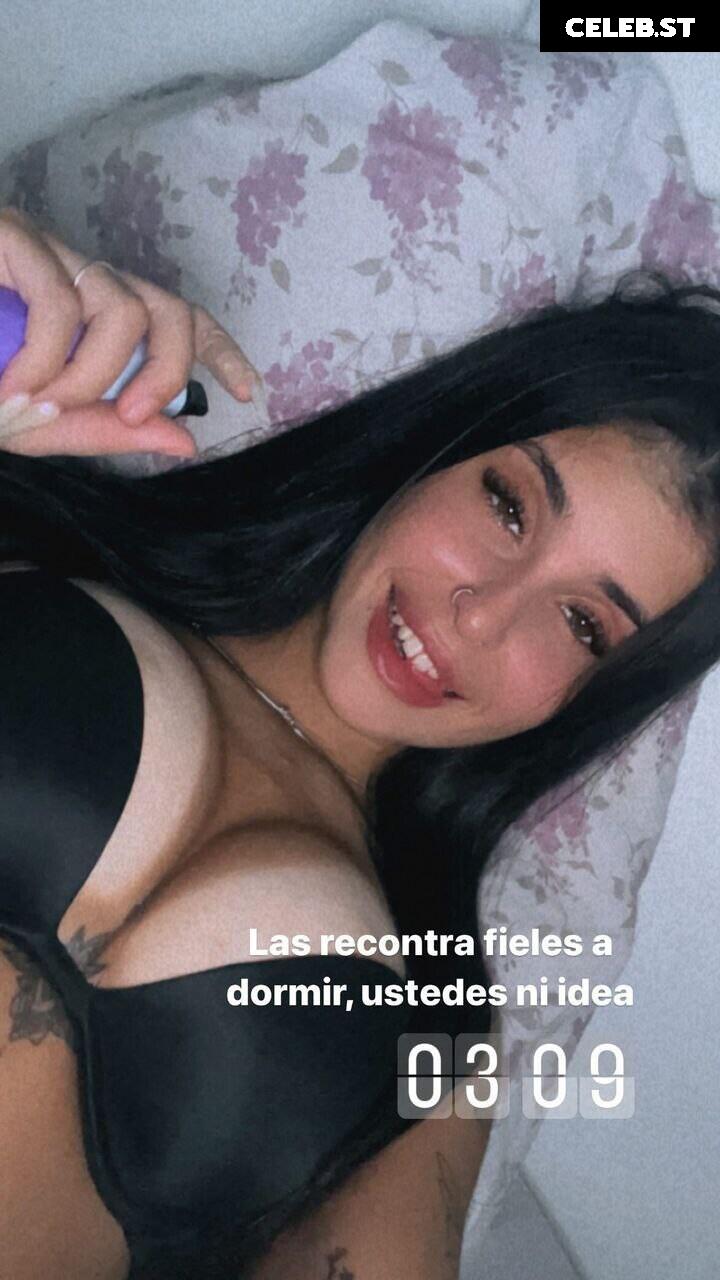 vickyailenn / victrola__ / vicky.ailenn / victrola Image 3569965