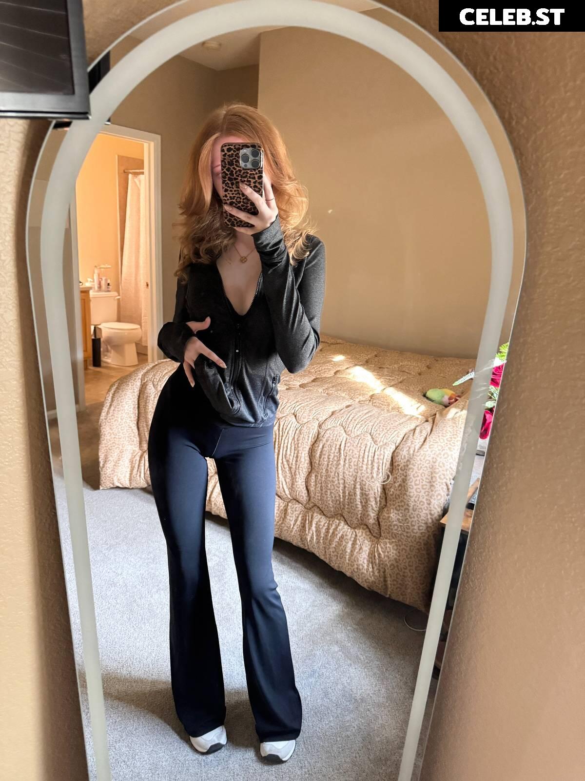 Makenna Kelly / Lifewithmak Image 3555226