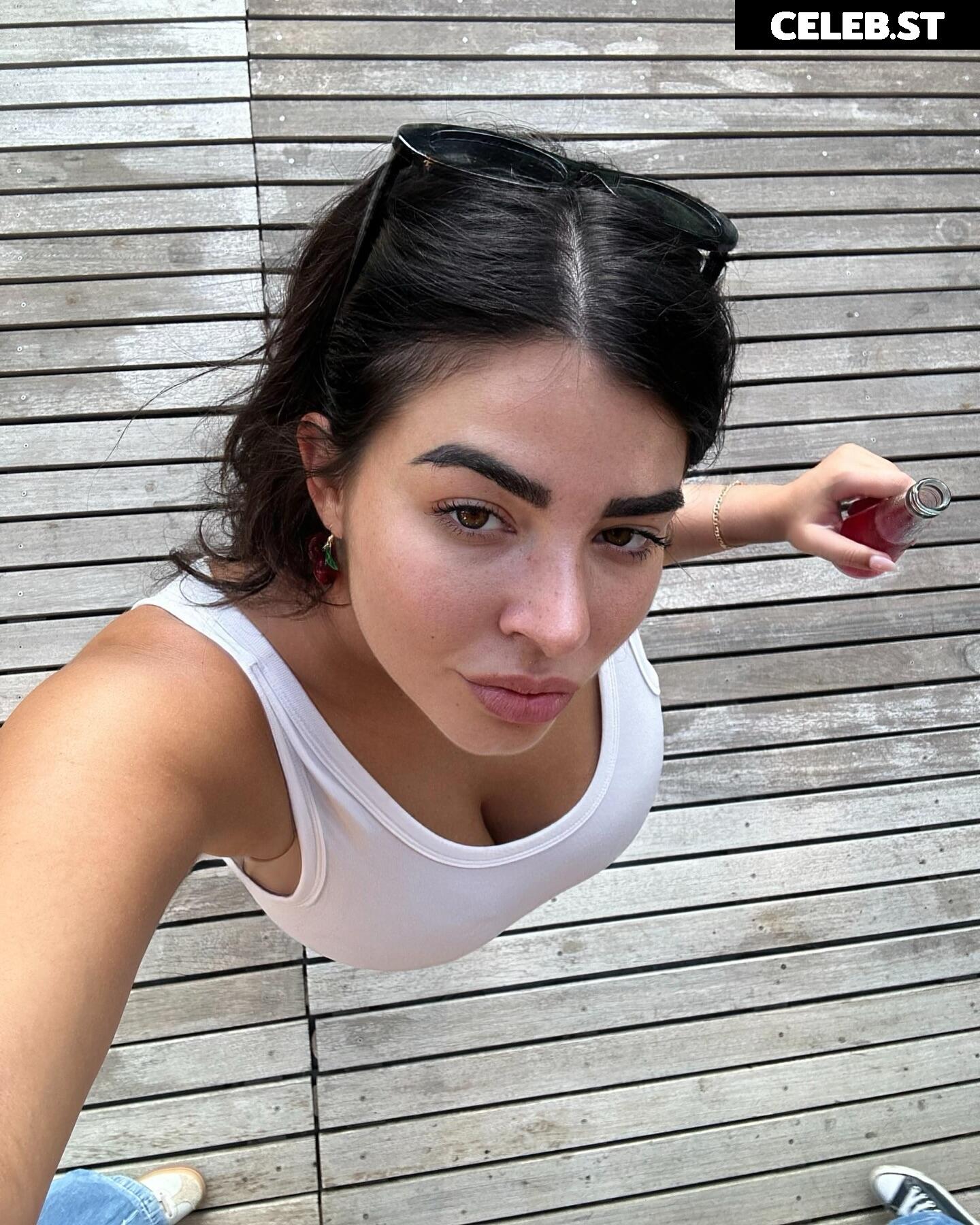 Anna Rebellato / im_notannaa Image 3551197