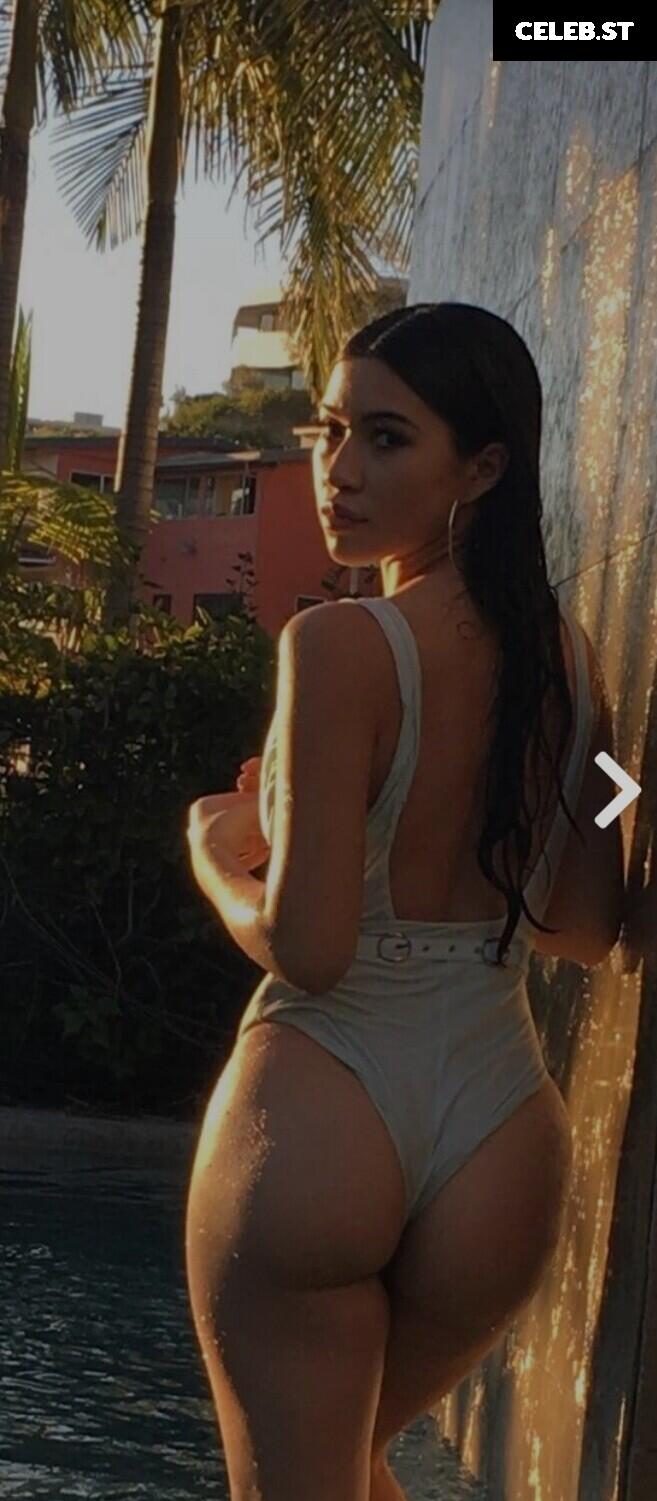 Julia Kelly Image 3553776