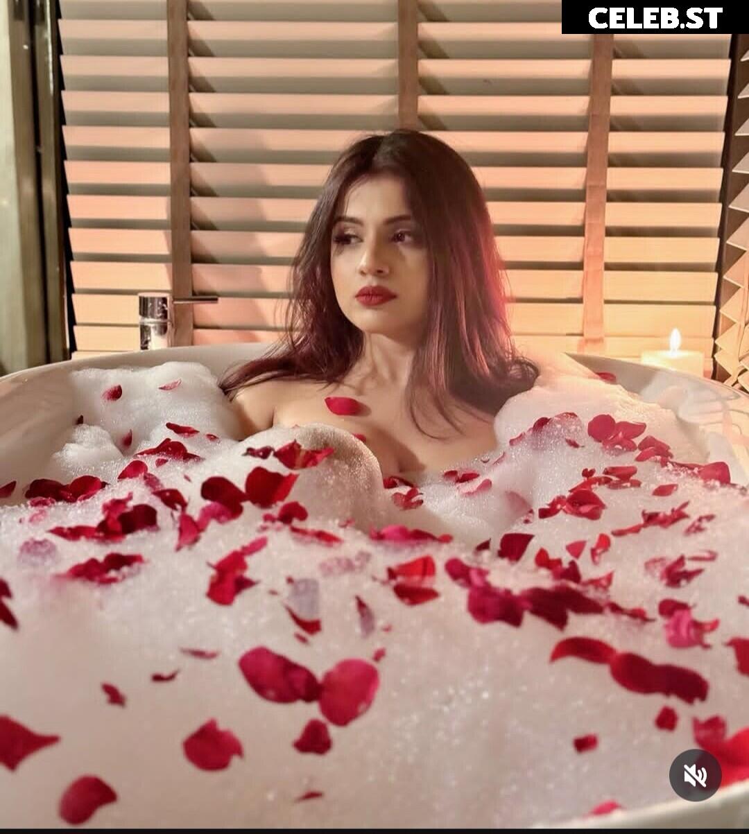 Nidhi Chaudhary Image 3553042