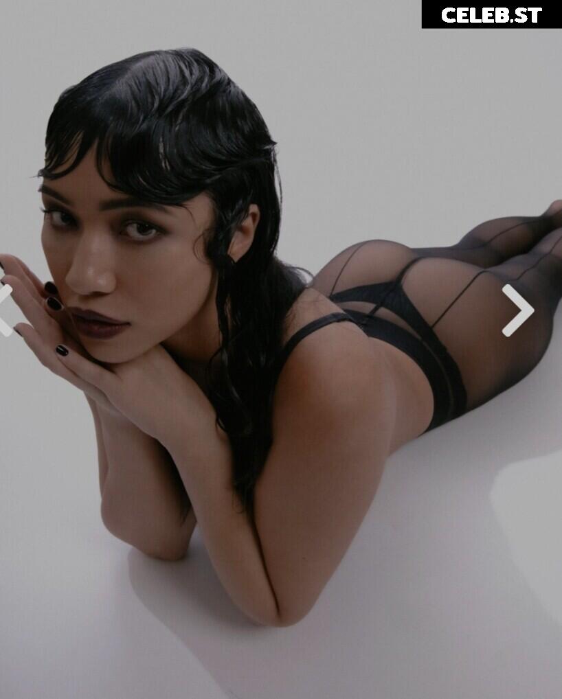 Julia Kelly Image 3553937