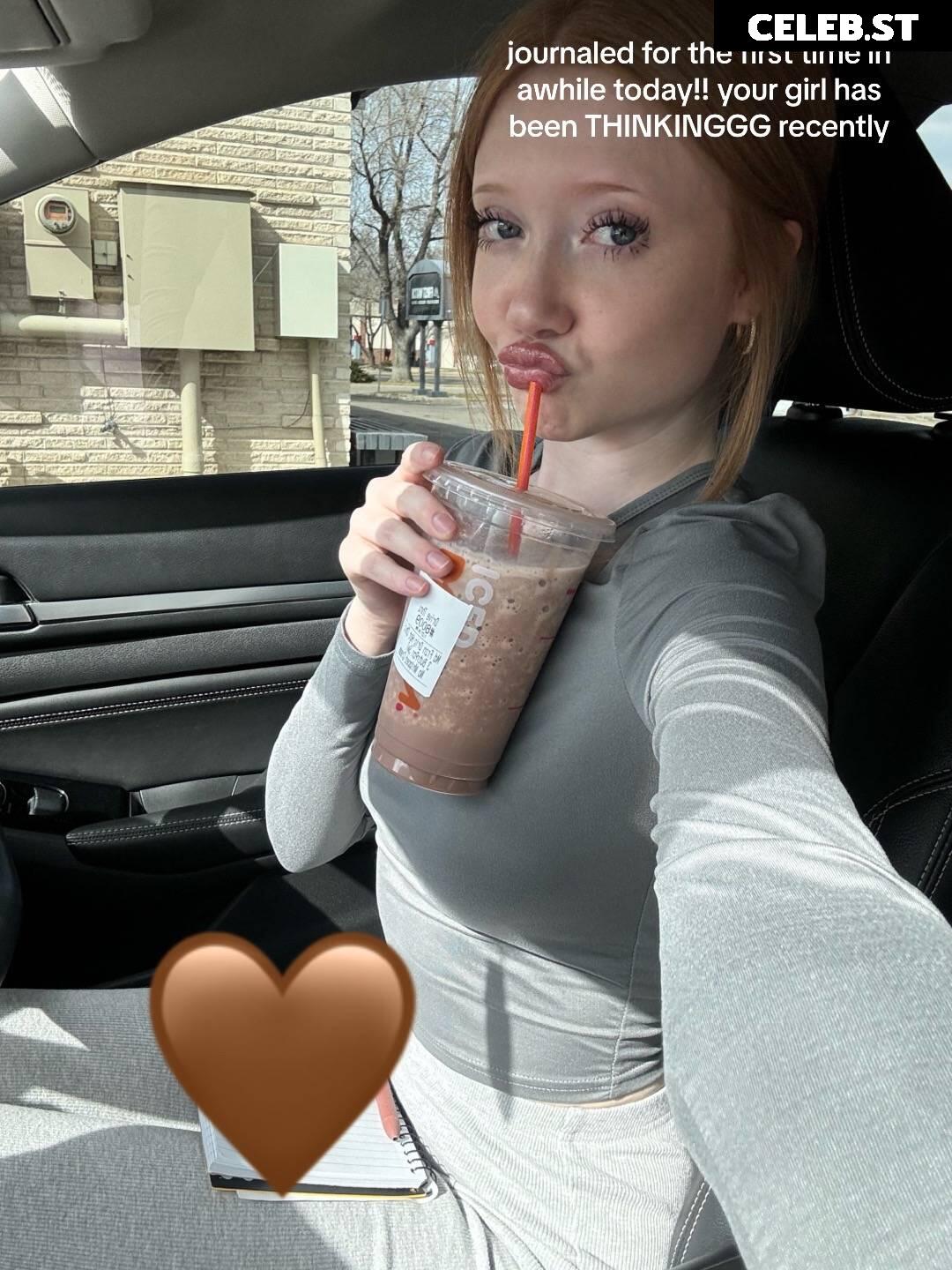 Makenna Kelly / Lifewithmak Image 3550486