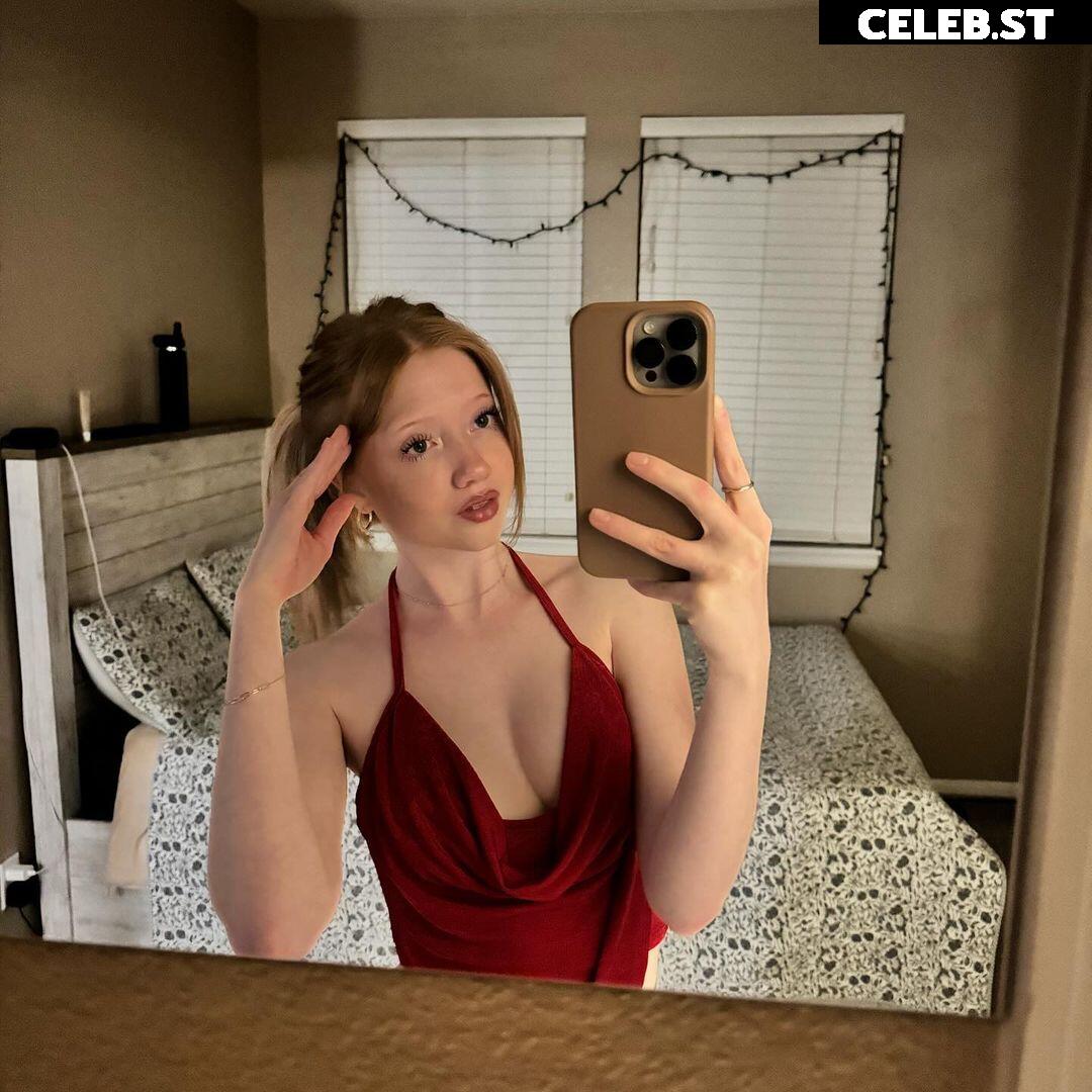 Makenna Kelly / Lifewithmak Image 3550277