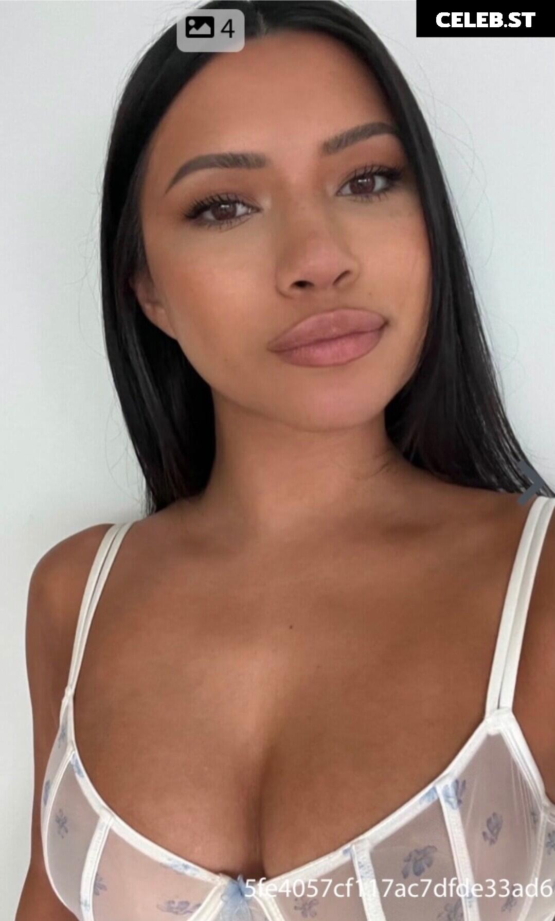 Julia Kelly Image 3559186
