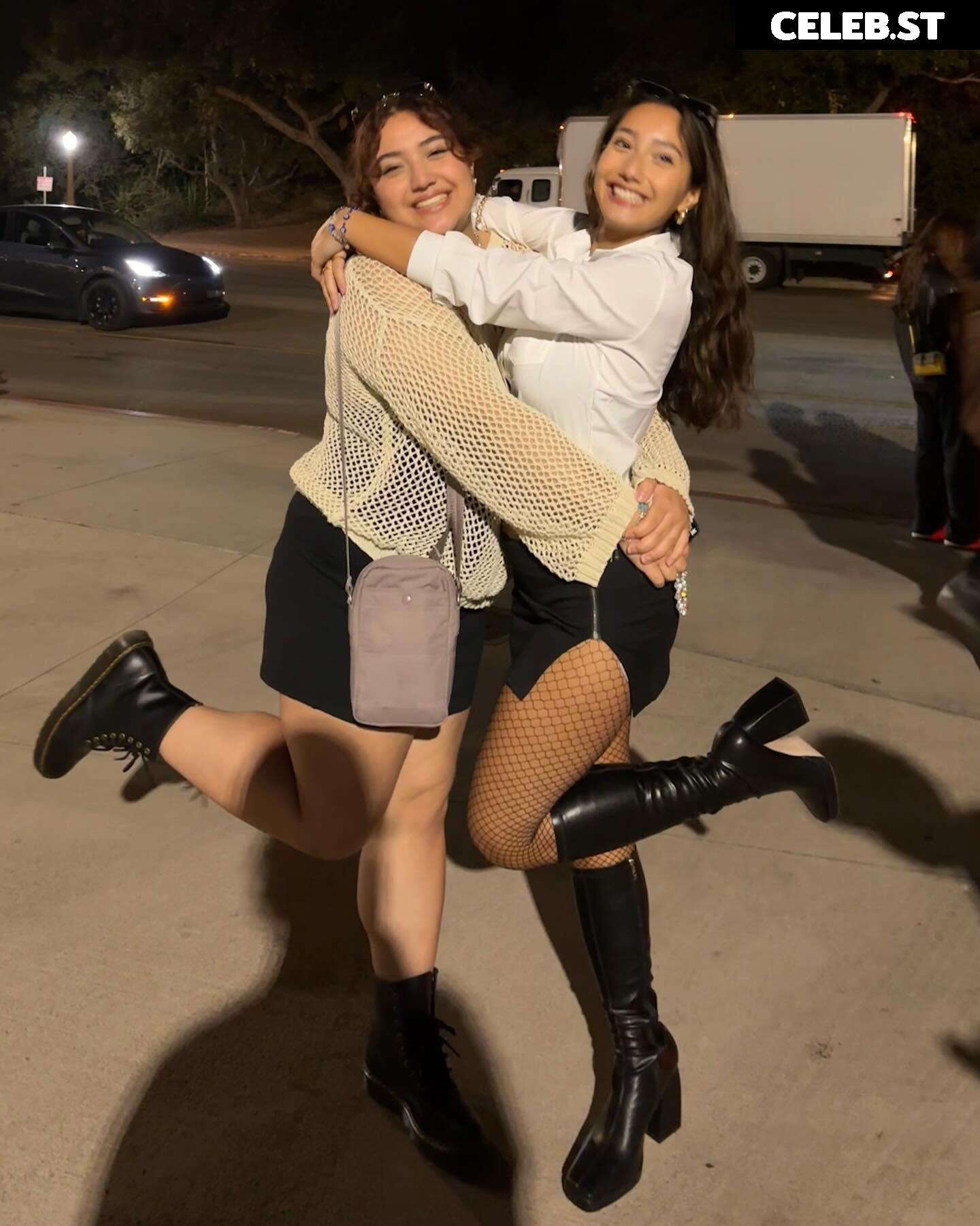 Sabrina Pezeshkian | sabadabadoodle | sabababaroo Image 3545587