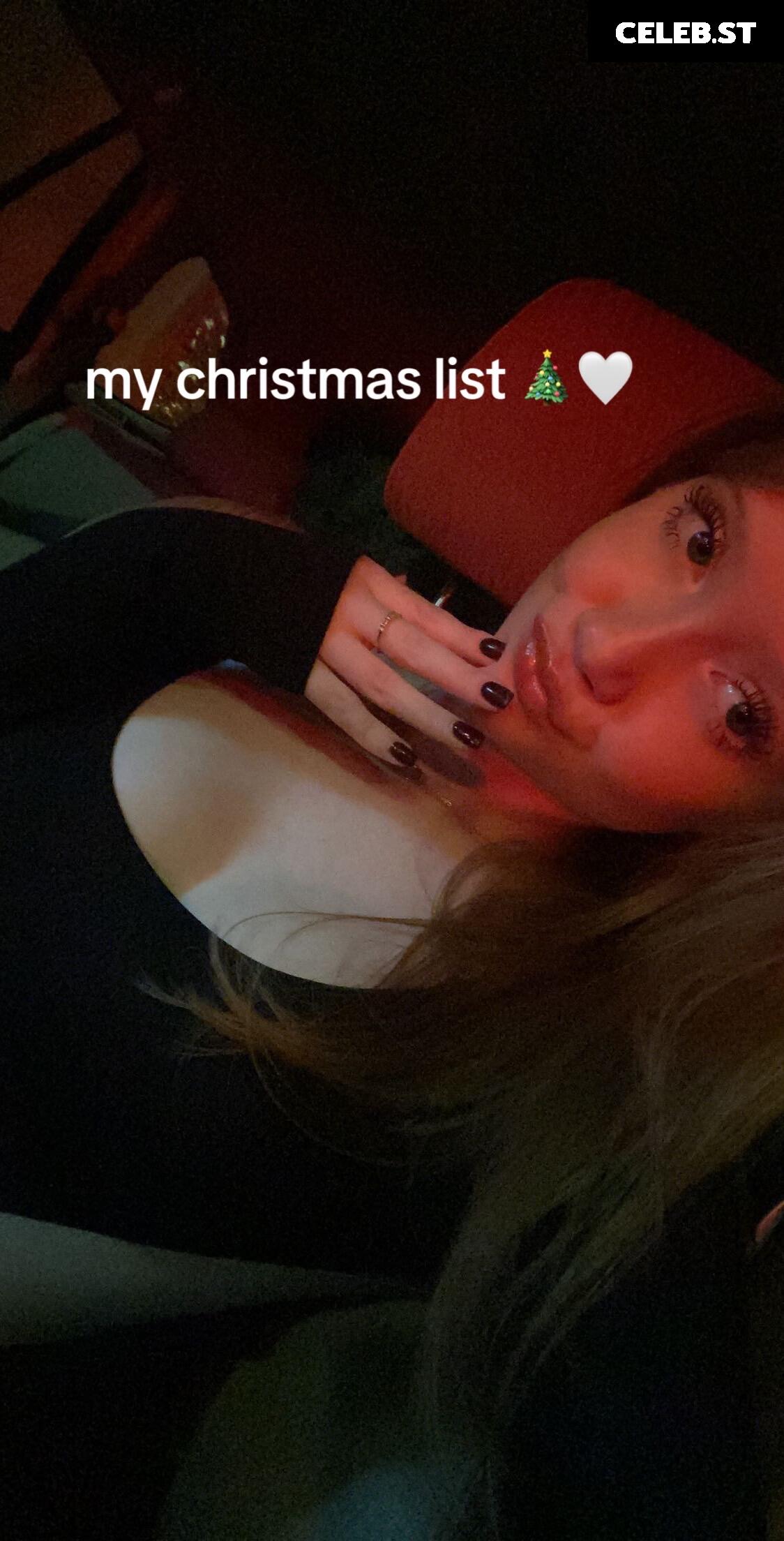 Makenna Kelly / Lifewithmak Image 3545149