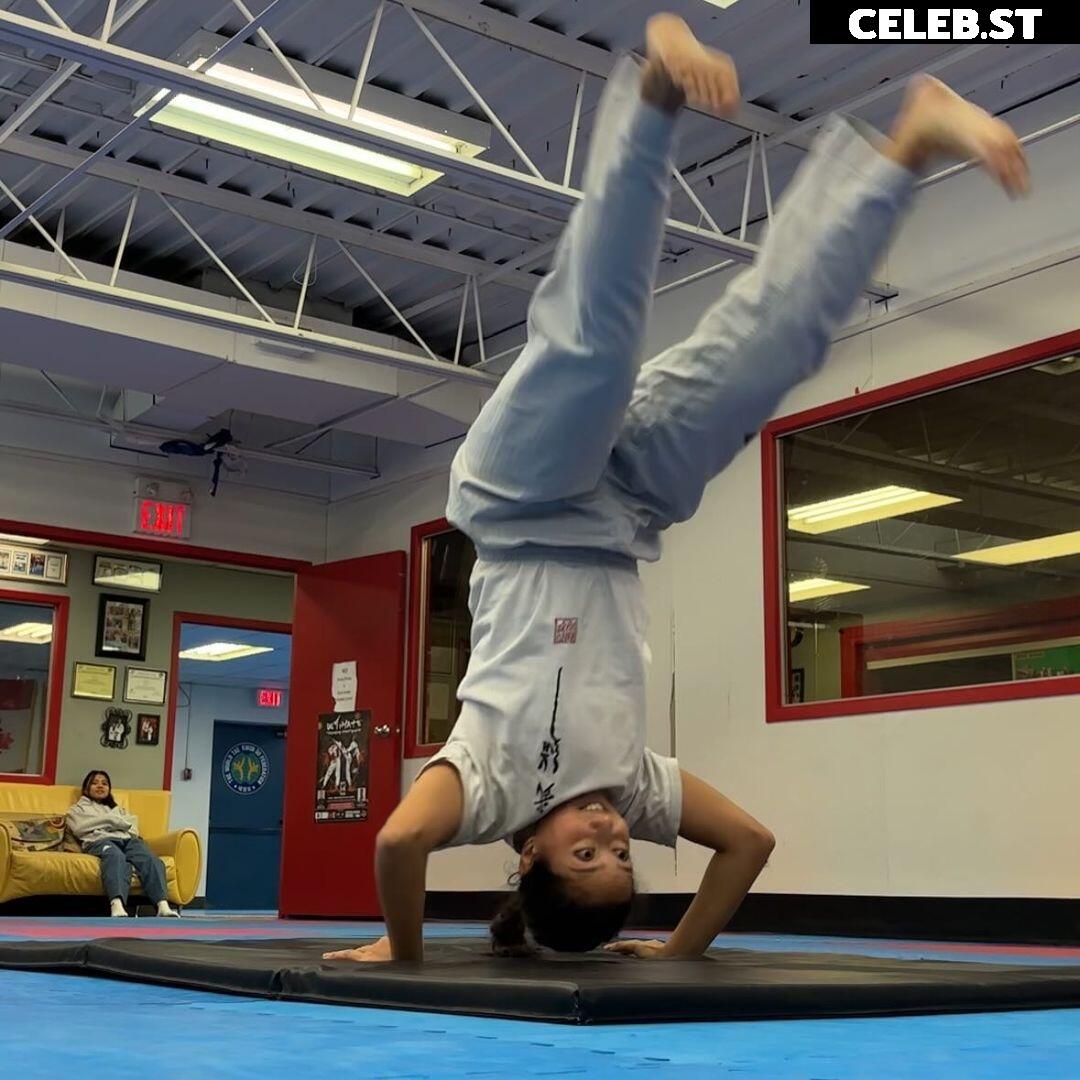 Sabrina Pezeshkian | sabadabadoodle | sabababaroo Image 3545951