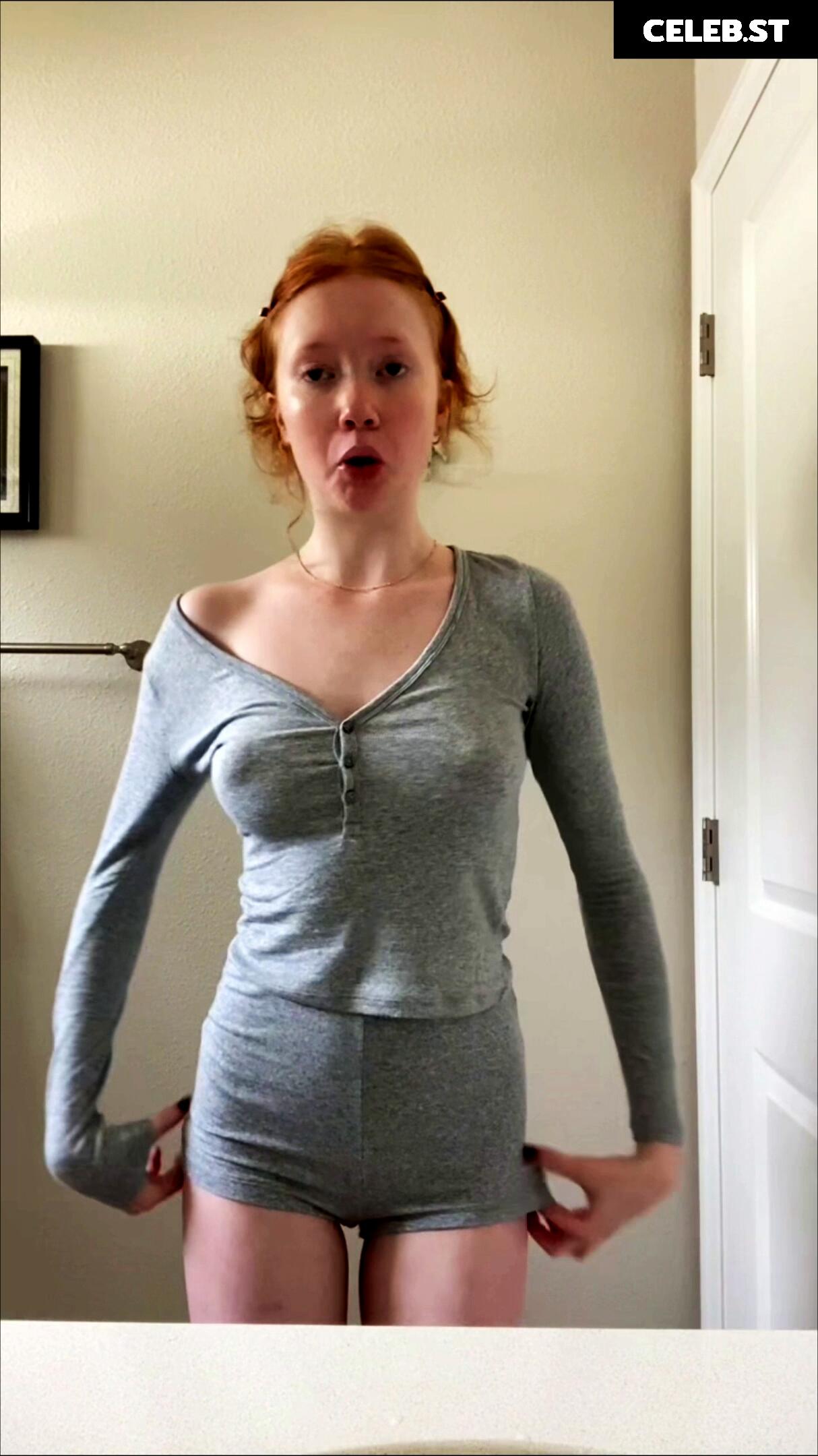 Makenna Kelly / Lifewithmak Image 3547756