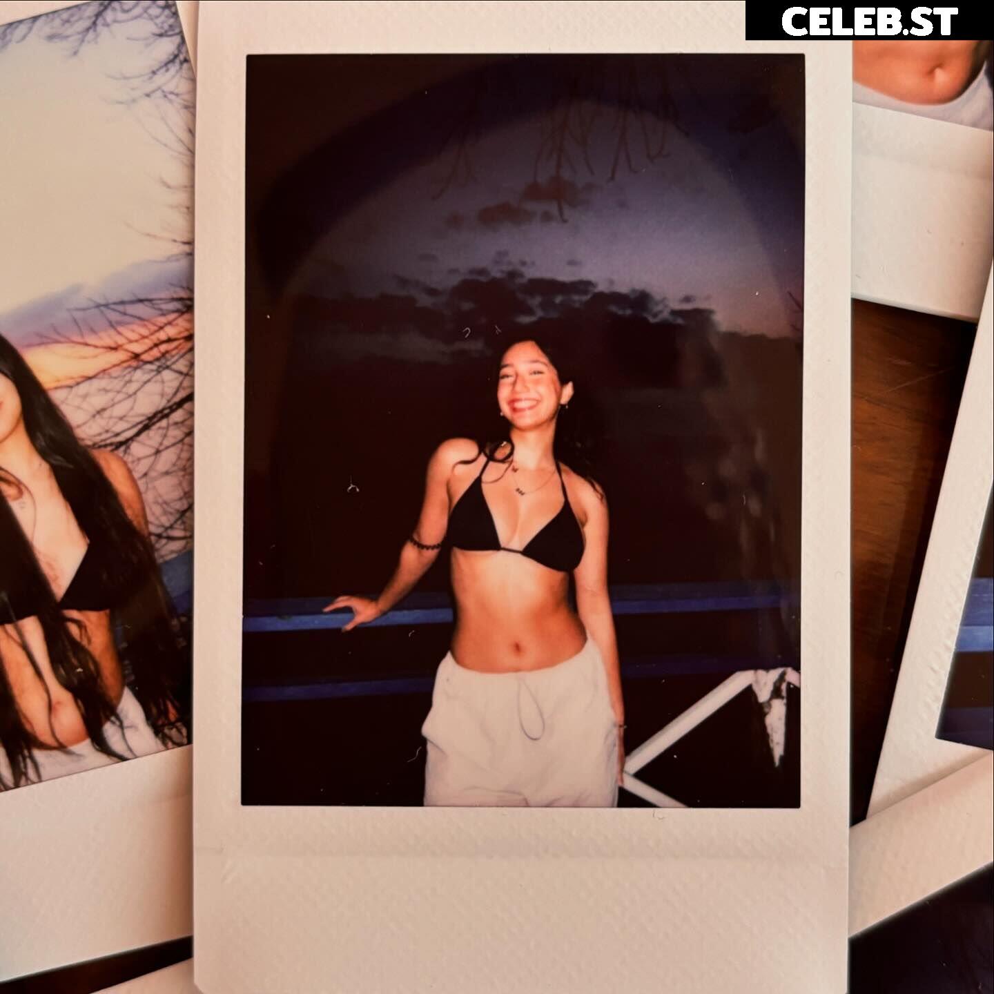 Sabrina Pezeshkian | sabadabadoodle | sabababaroo Image 3544534