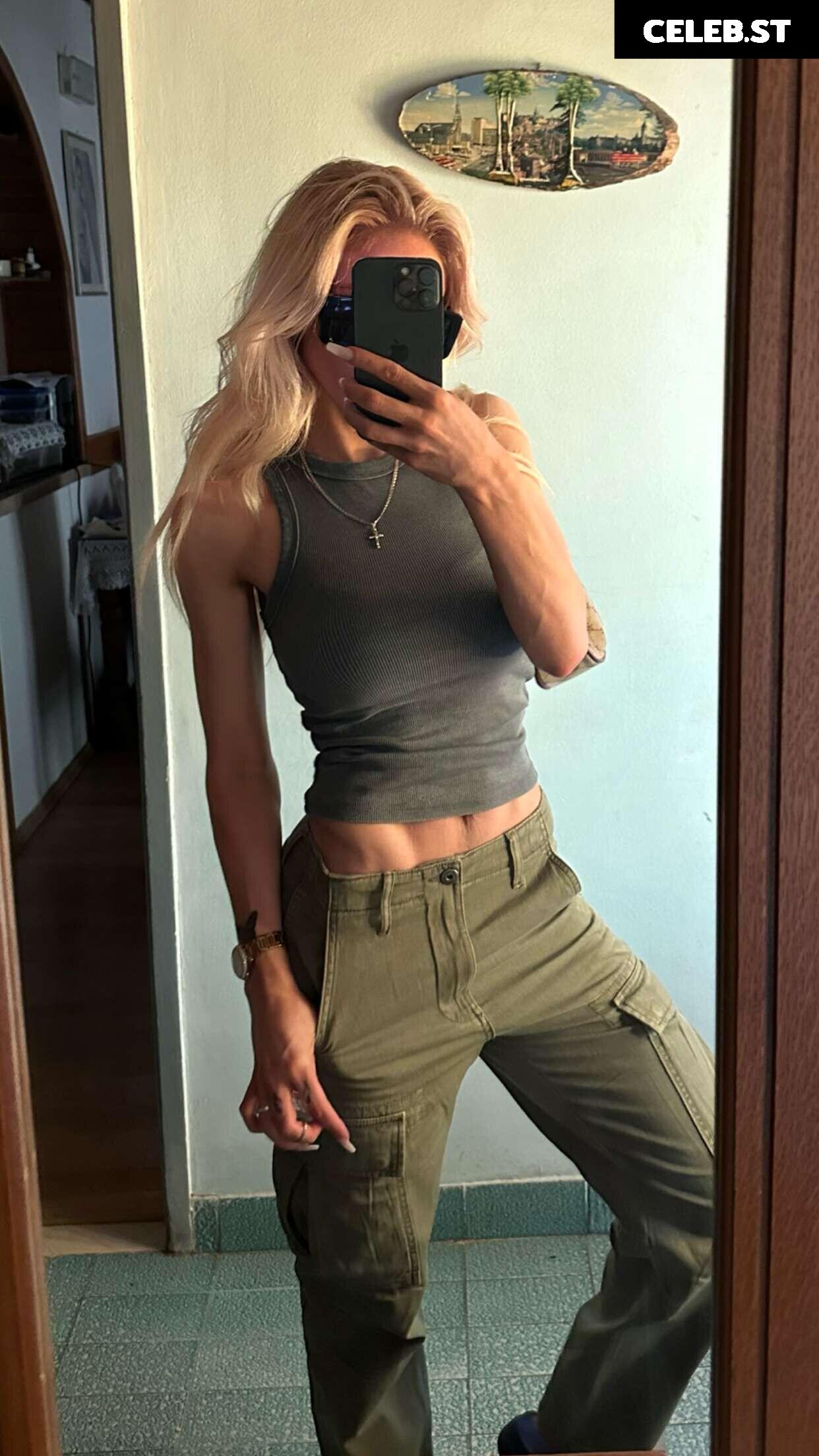 Brynhildurgunnlaugs Image 3541322