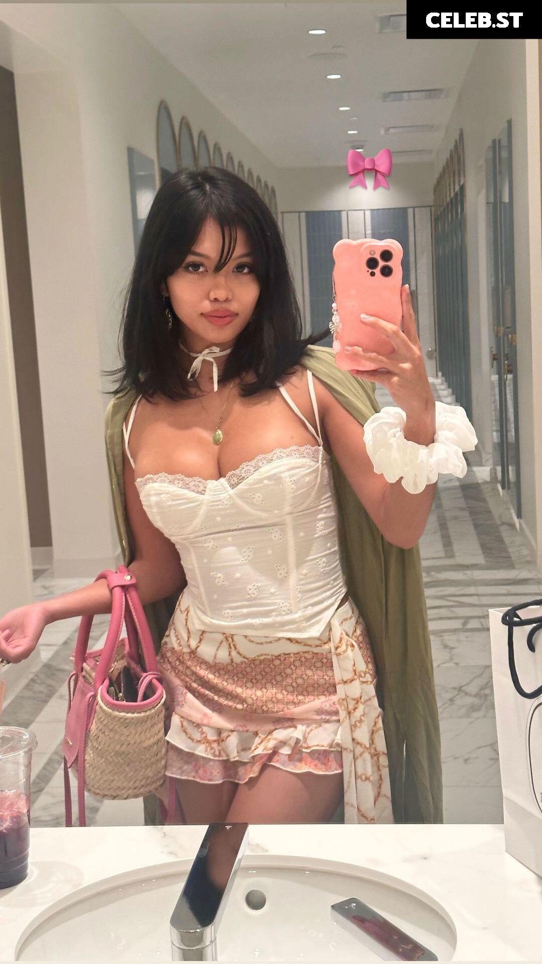 Alyssa Silos / Alythuh Image 3542045