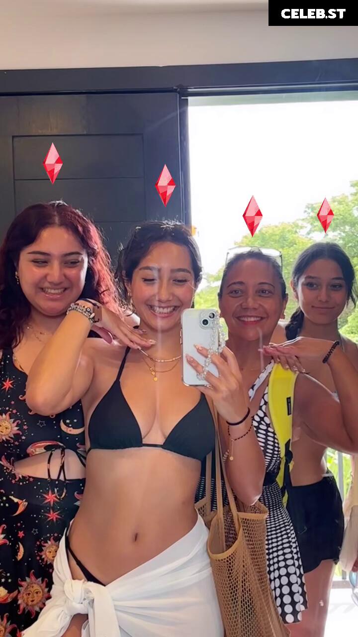 Sabrina Pezeshkian | sabadabadoodle | sabababaroo Image 3543003